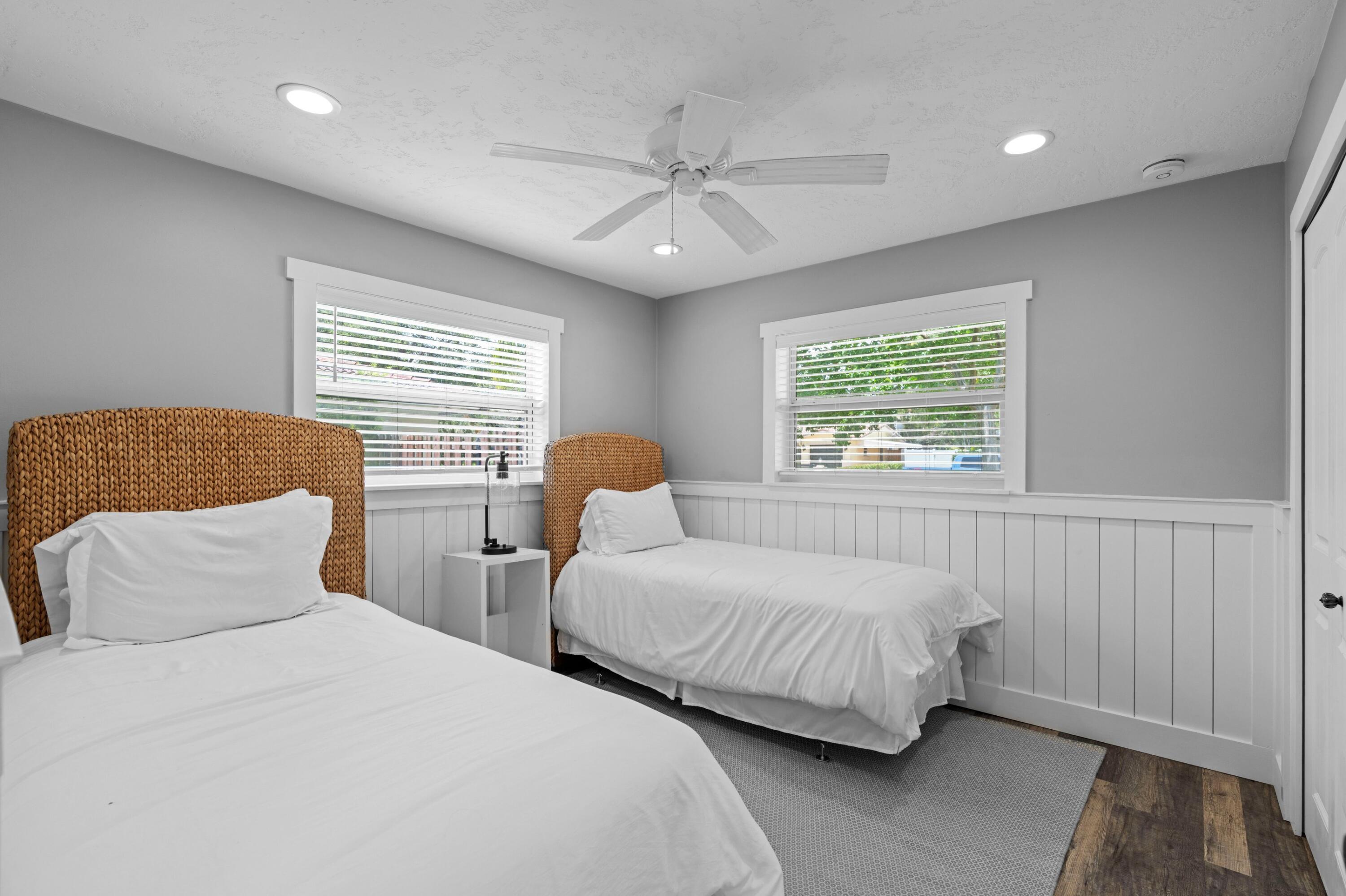 VISTA HILLS - Residential