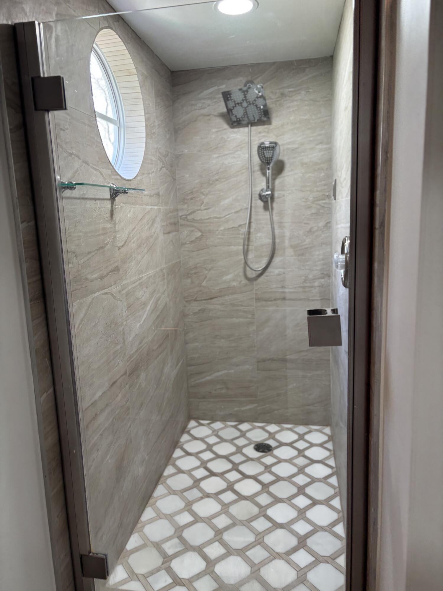 TIFFANY TRACE - Residential Lease