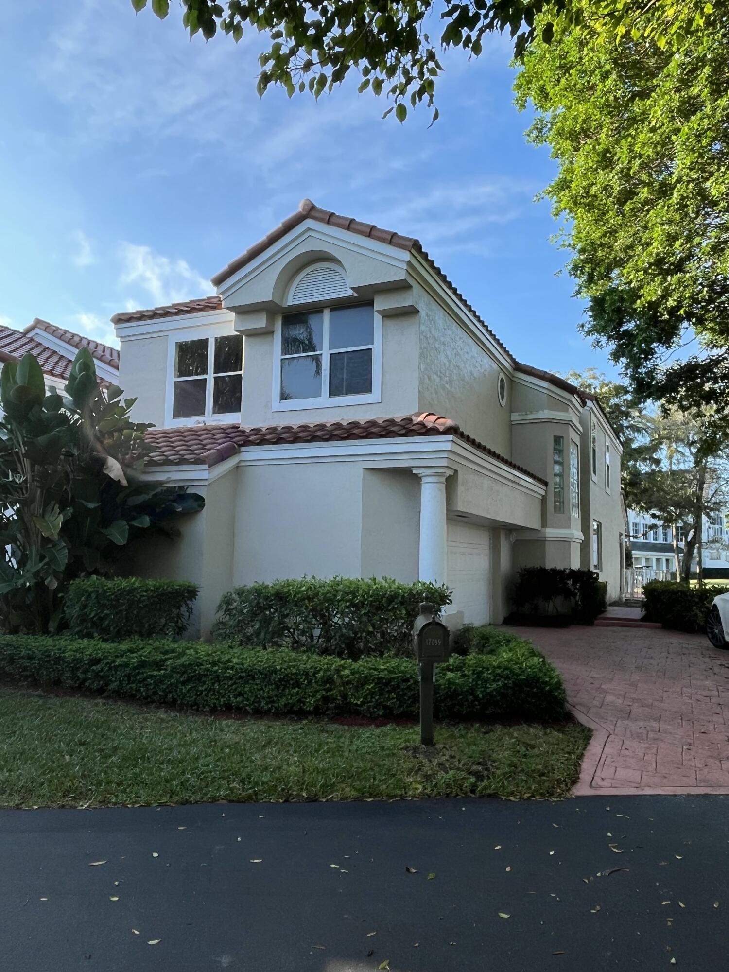 TIFFANY TRACE - Residential Lease