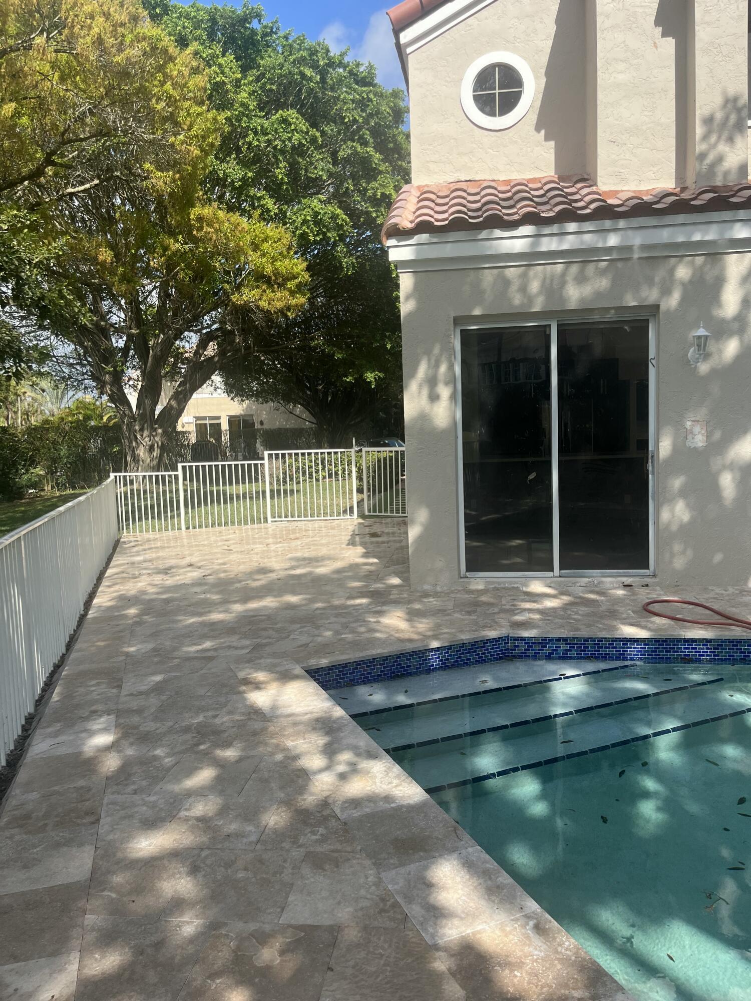 TIFFANY TRACE - Residential Lease