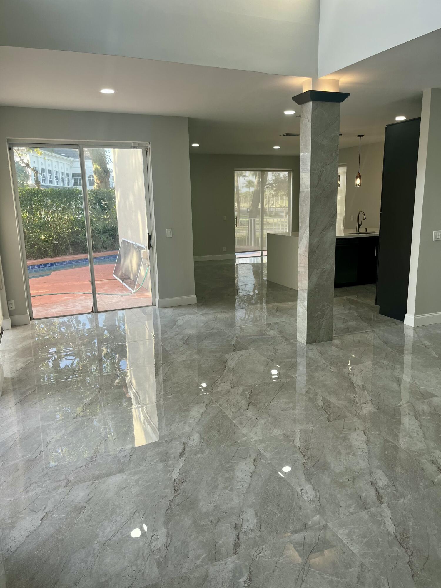 TIFFANY TRACE - Residential Lease