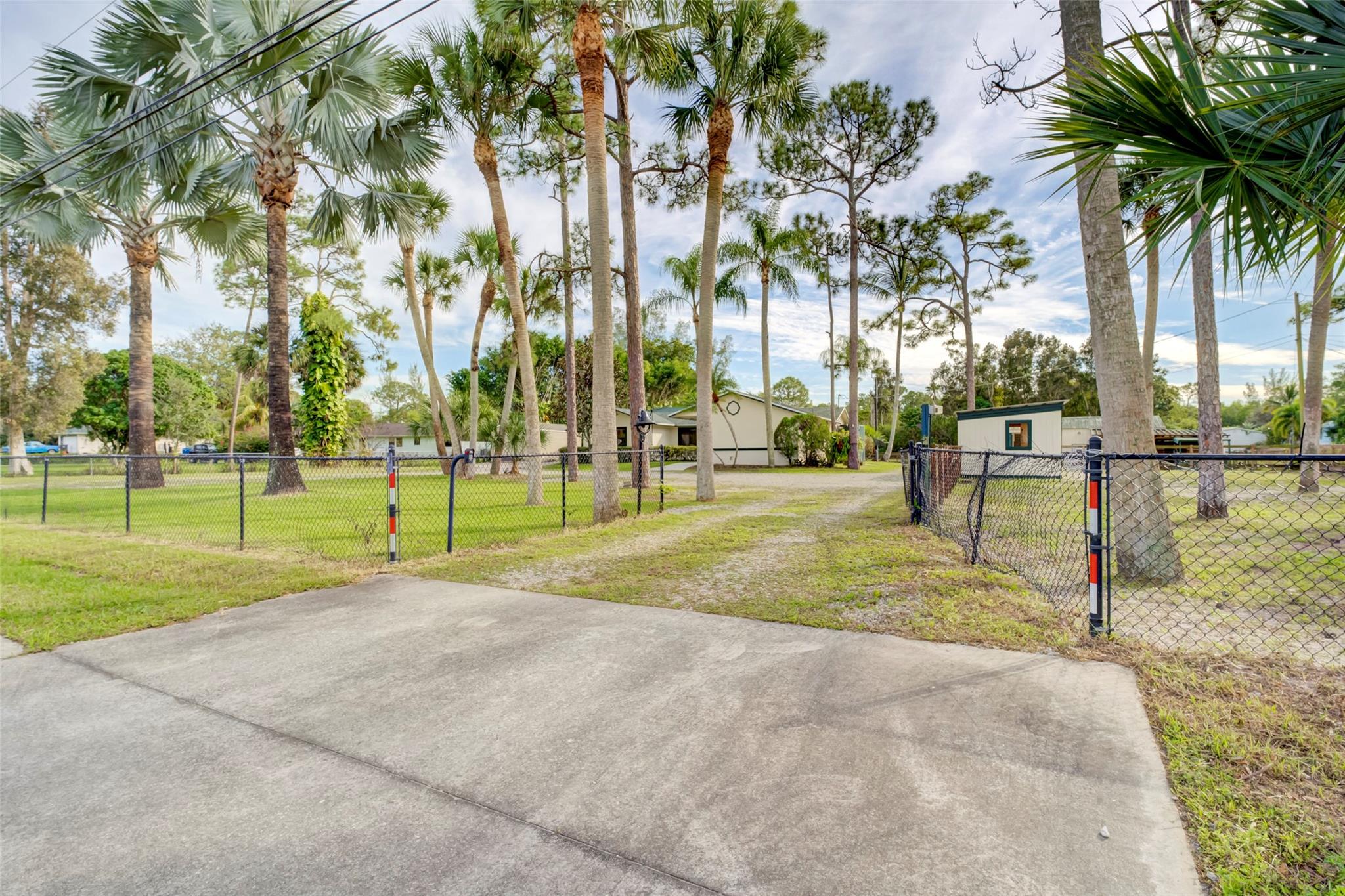 Acreage & Unrec - Residential