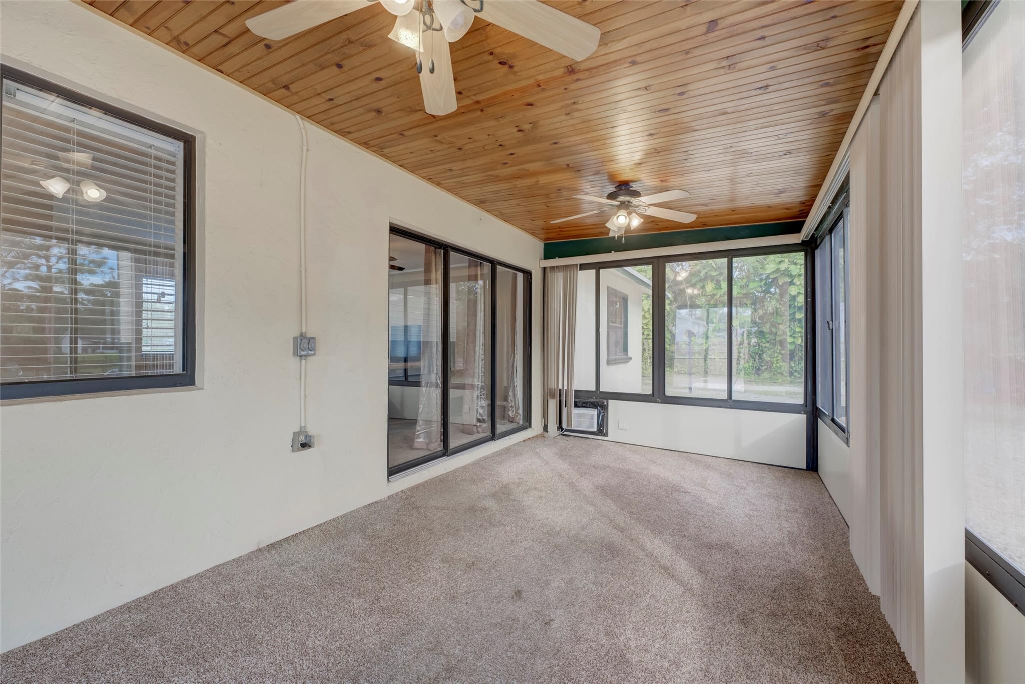 Acreage & Unrec - Residential