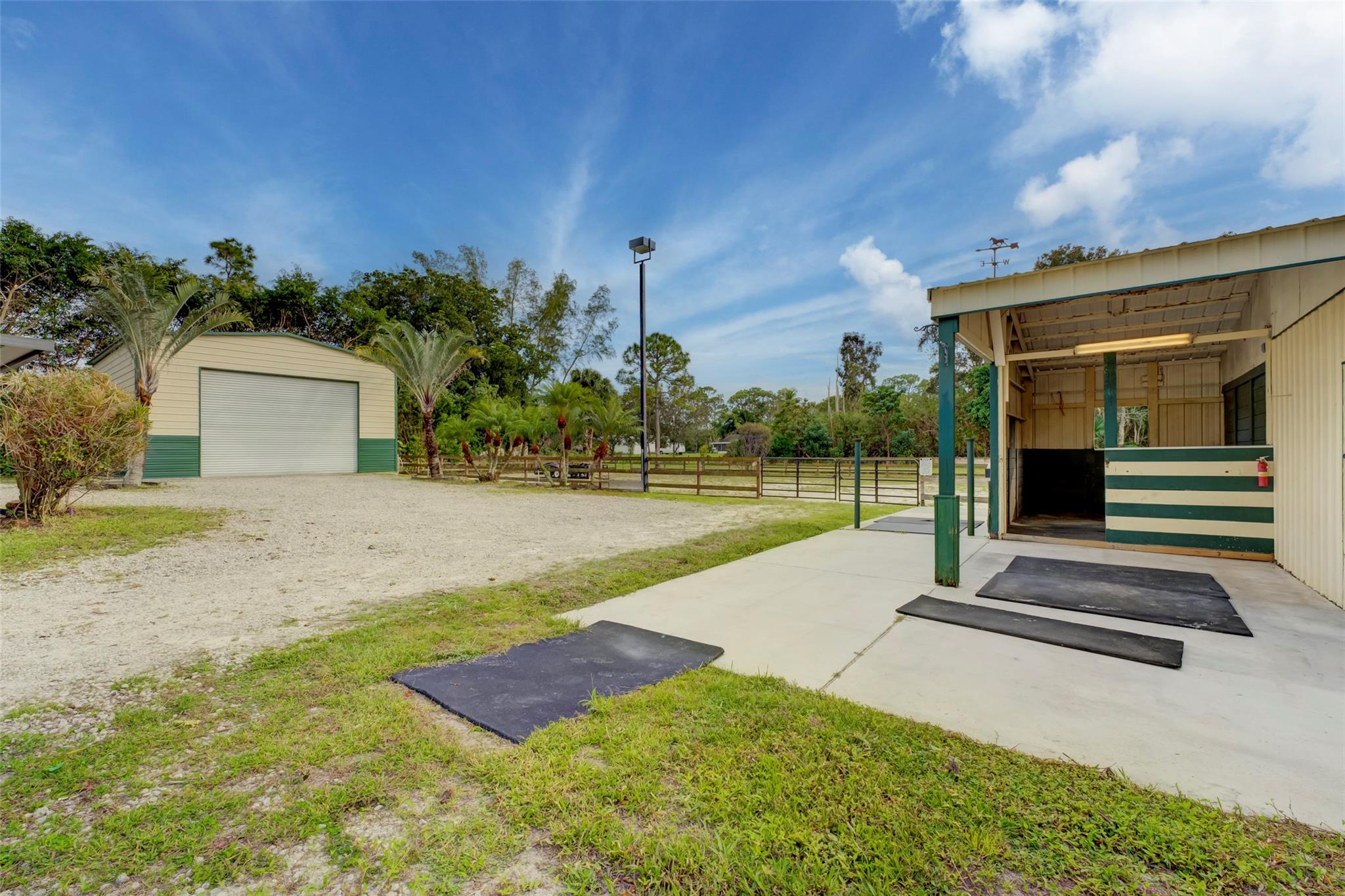 Acreage & Unrec - Residential