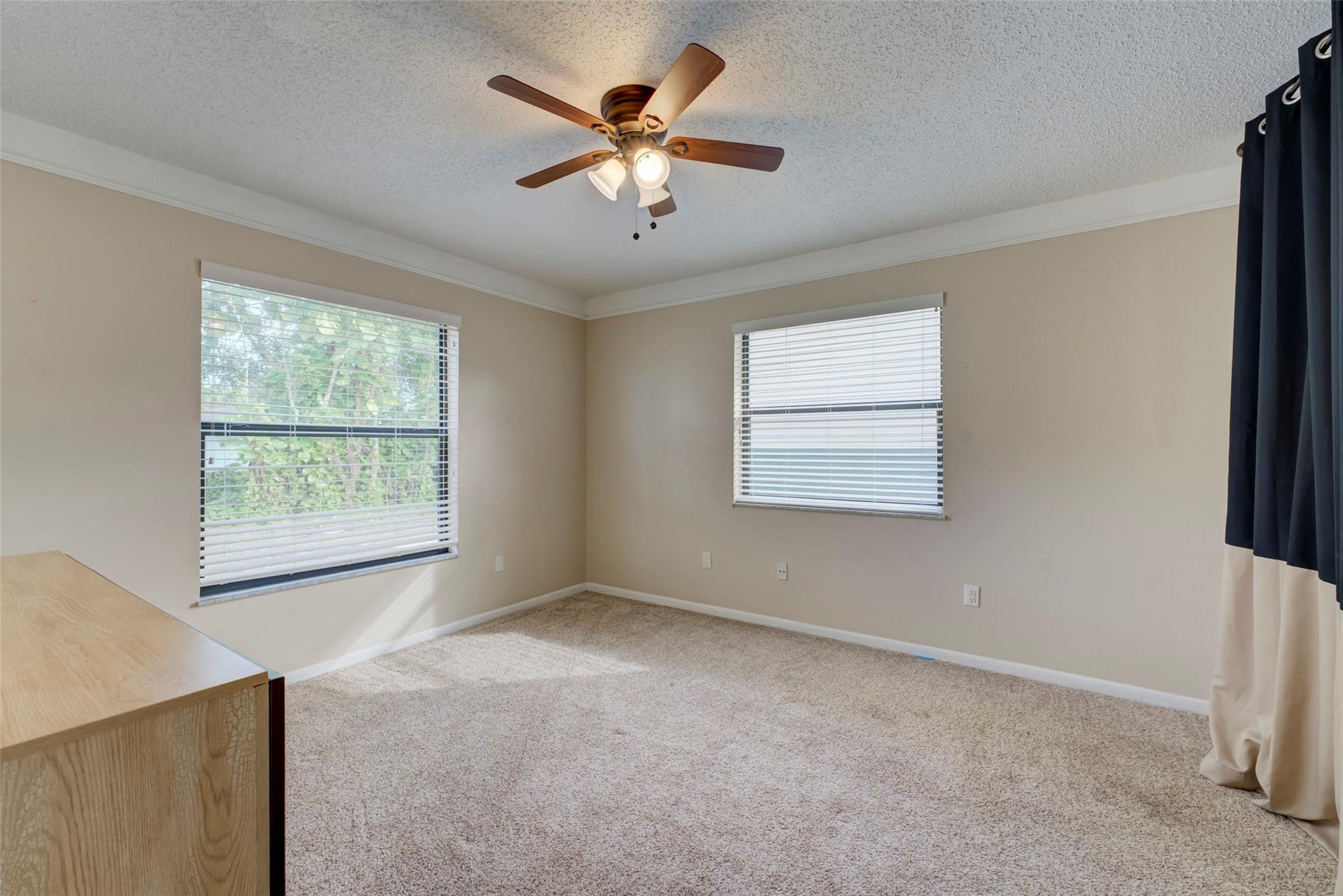 Acreage & Unrec - Residential