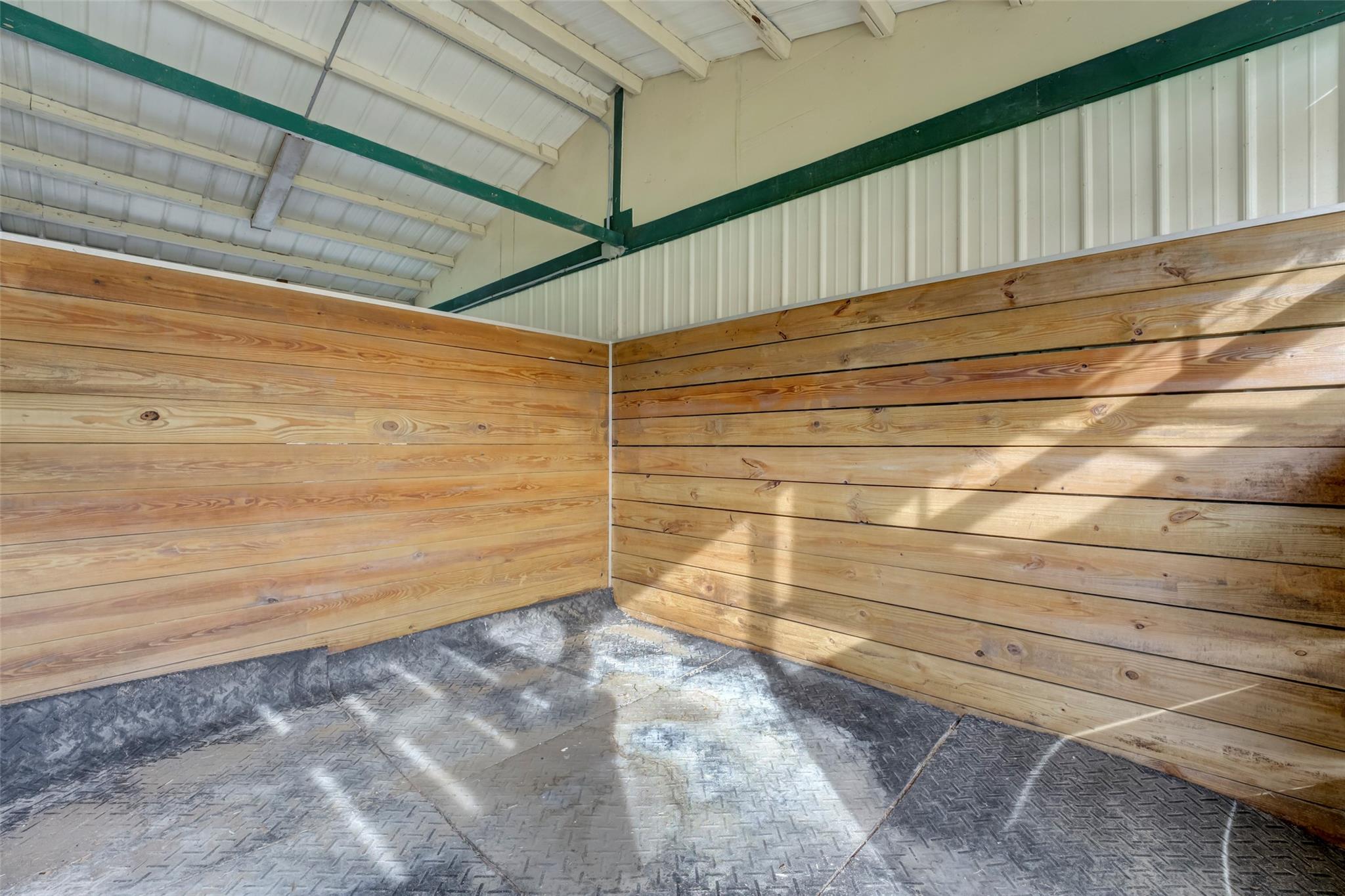 Acreage & Unrec - Residential