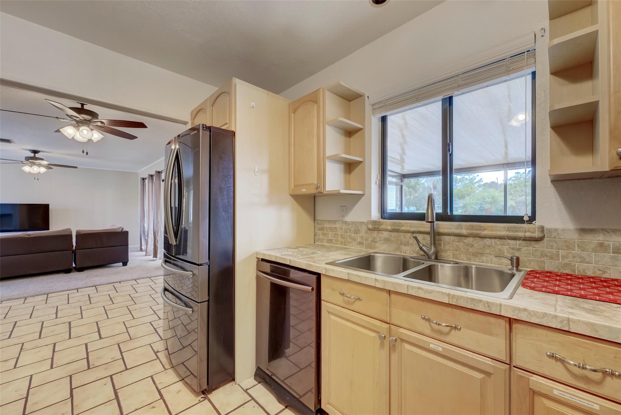 Acreage & Unrec - Residential