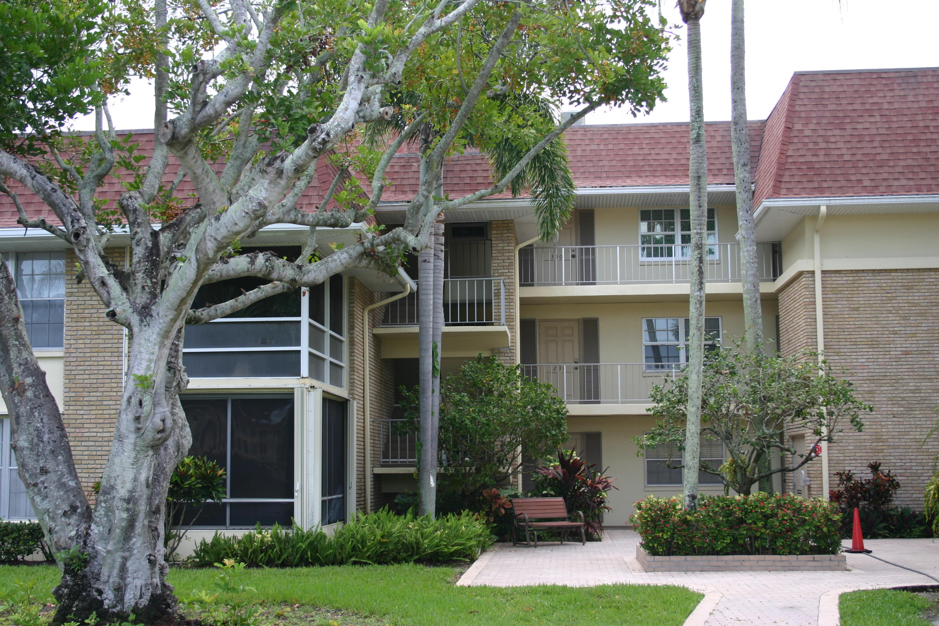 Palm Beach Gardens best keep secret "Tamberlane" is located in the heart of the Gardens.............This unit sits in the middle of  a great lifestyle; PBG Mall and PGA National Golf just minutes away along with easy access to the  interstate and PBI Airport..... Features Include: COA special assessment Paid in full, New AC 2025, Updated Kitchen with granite countertops, Newer Appliances, Freshly Painted Patio Floor, Additional Storage, Great Location within the community...........This pet friendly community is ideal to retire or have a seasonal 2nd home.......Unit is priced very Generous for the additional square footage.