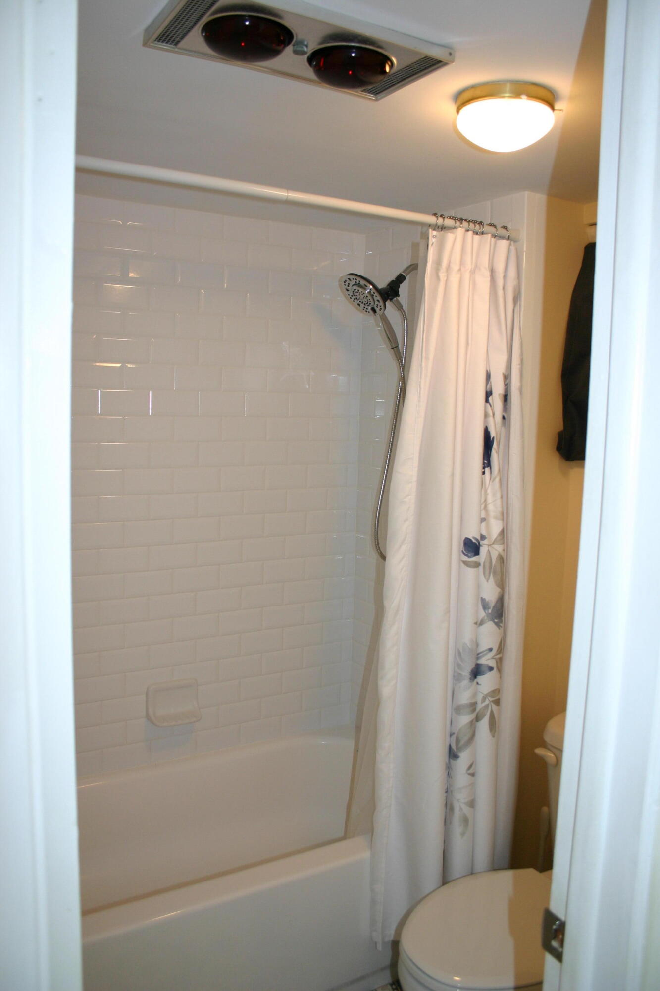 TAMBERLANE 4 CONDO - Residential