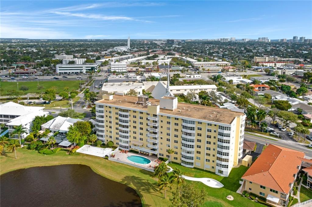 Country Club Towers - Residential