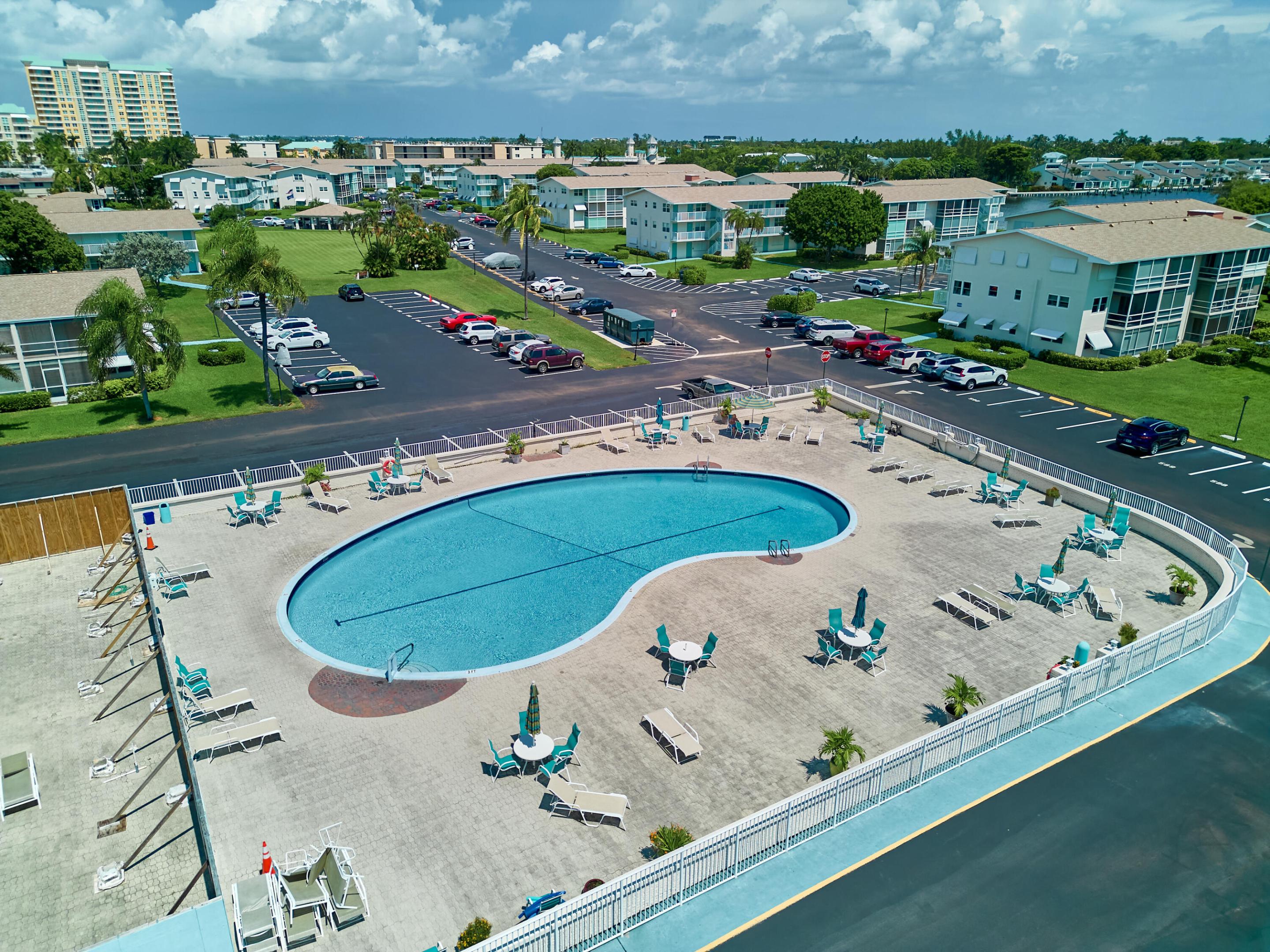 STERLING VILLAGE 320 CONDO - Residential