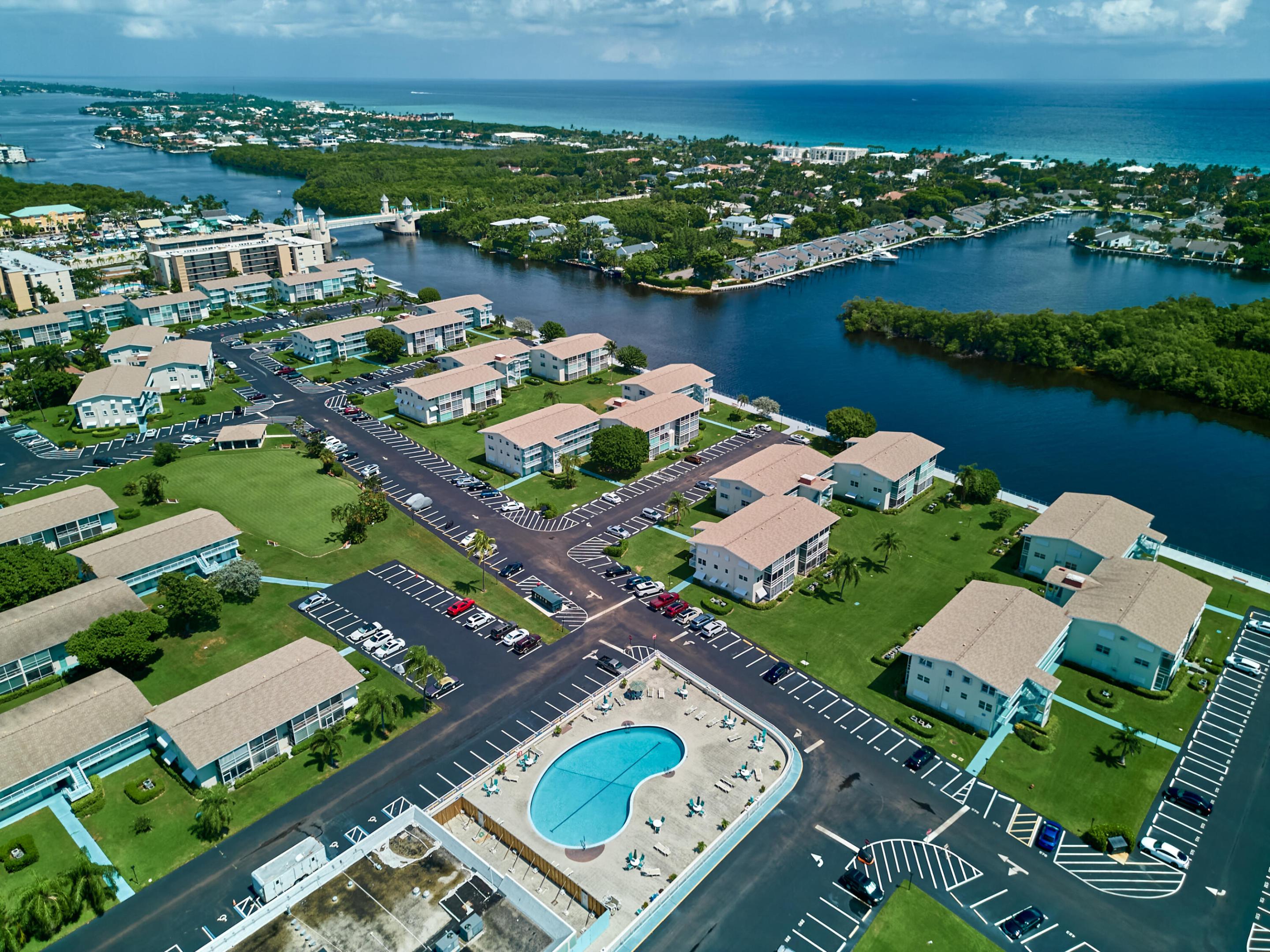 STERLING VILLAGE 320 CONDO - Residential