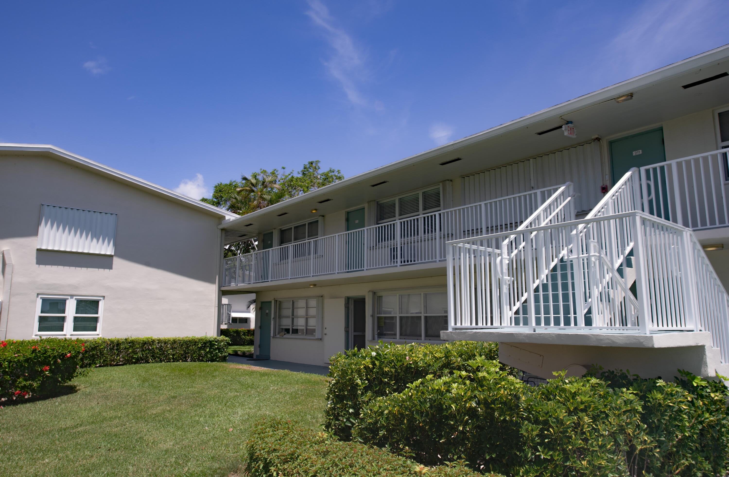 STERLING VILLAGE 320 CONDO - Residential