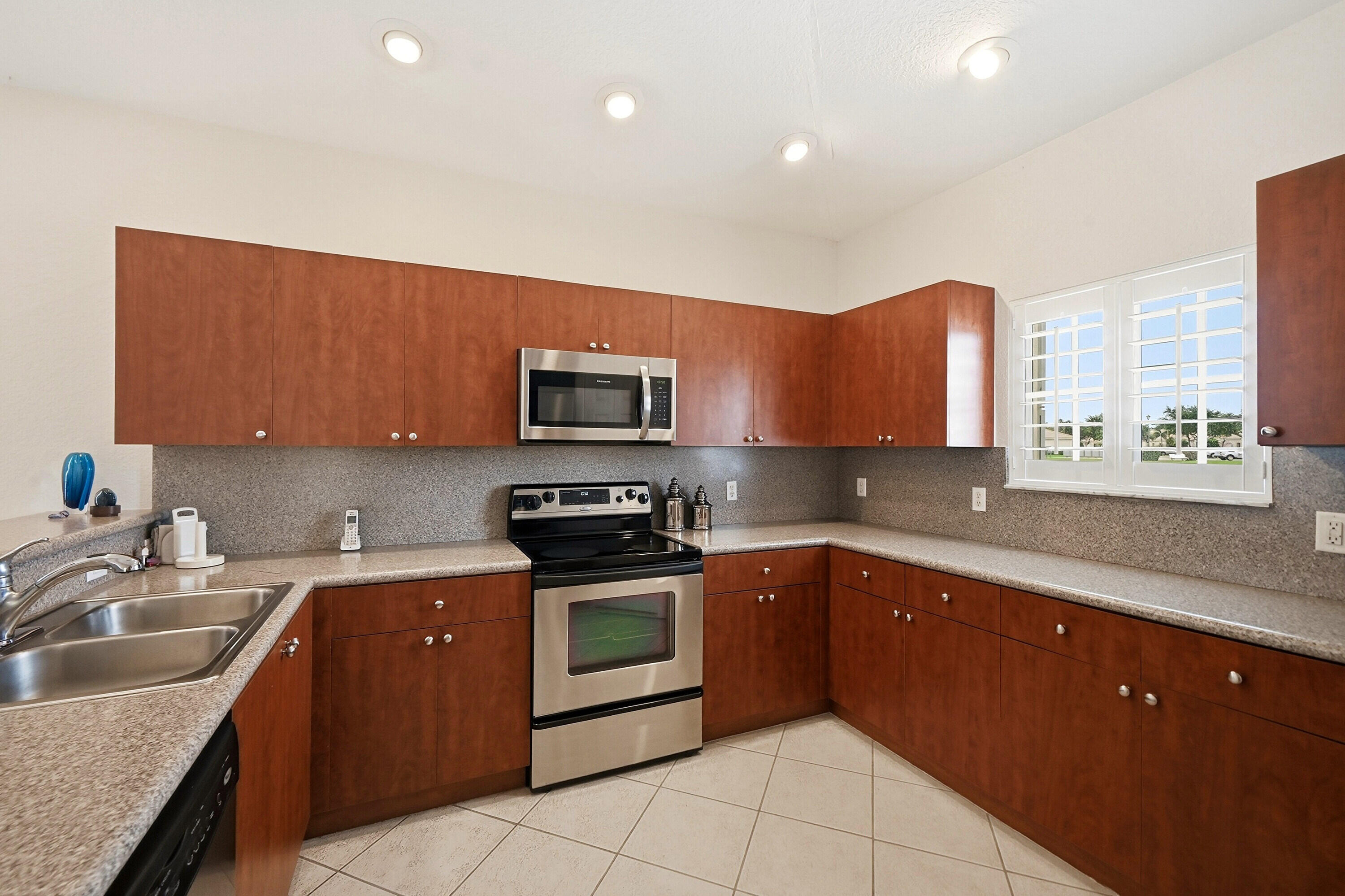 BAYWINDS POD H - Residential