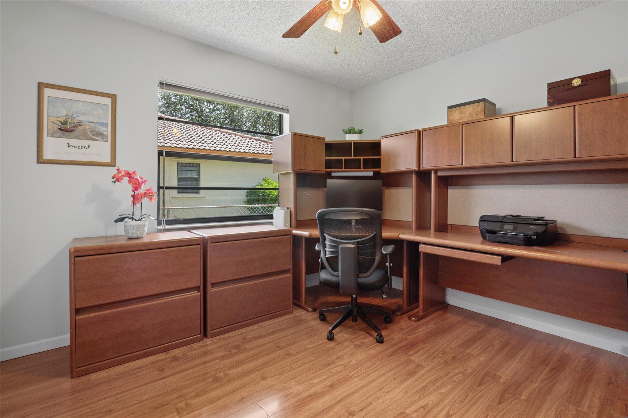 CYPRESS RUN - Residential