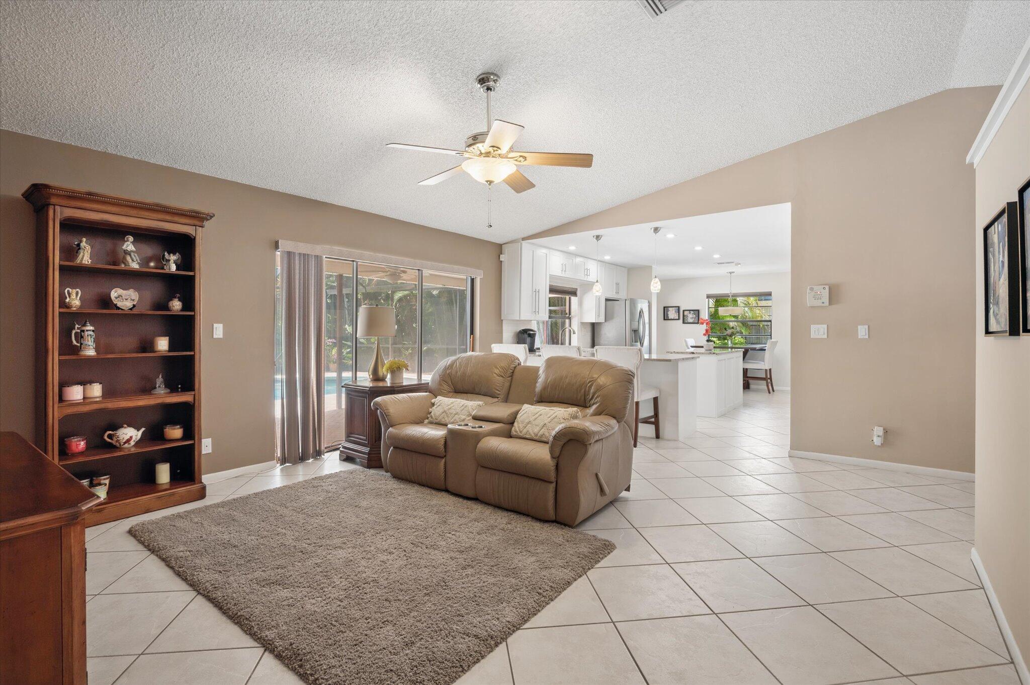 CYPRESS RUN - Residential