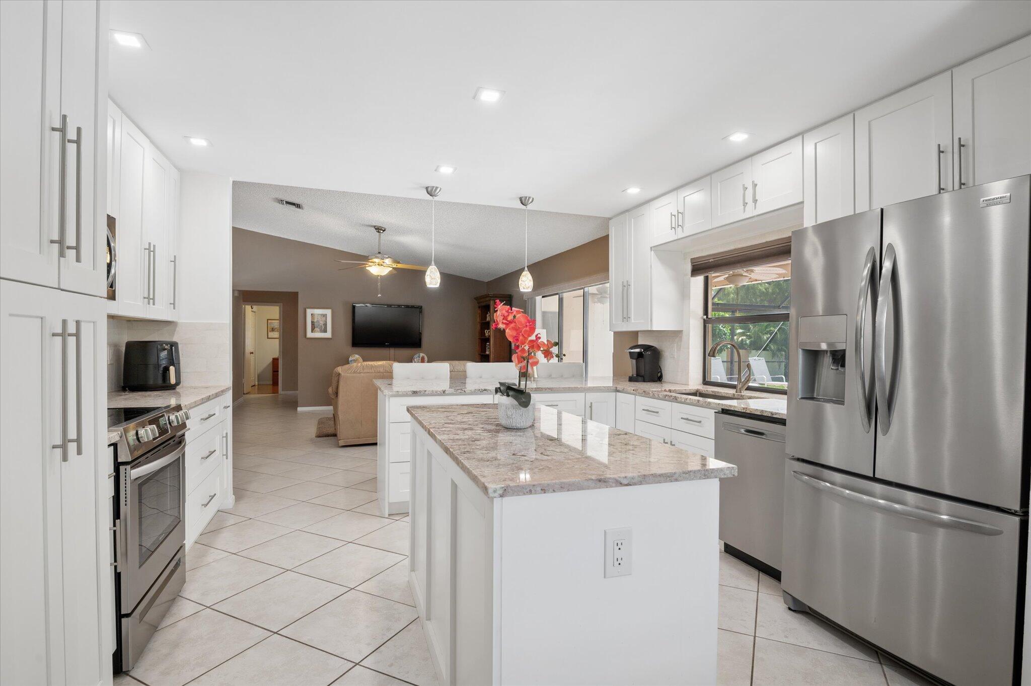 CYPRESS RUN - Residential