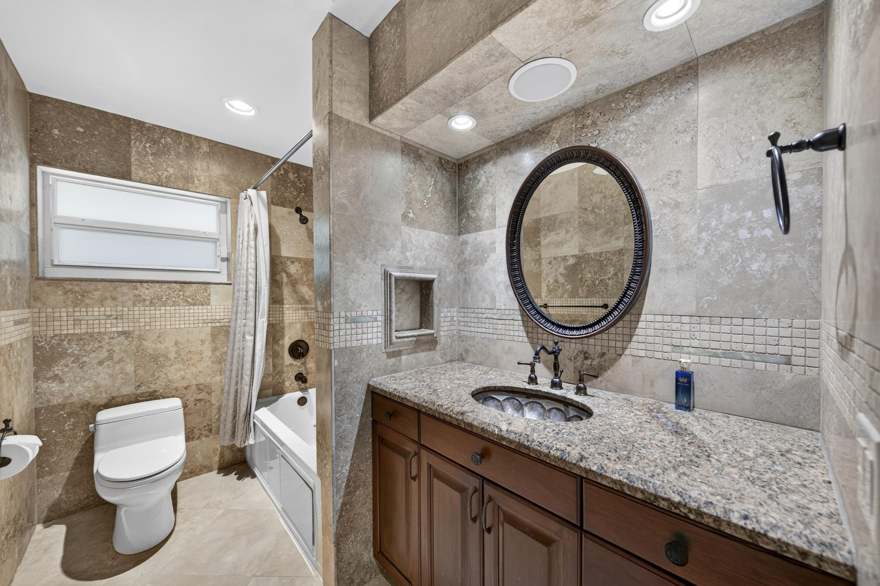 GOLF ESTATES - Residential