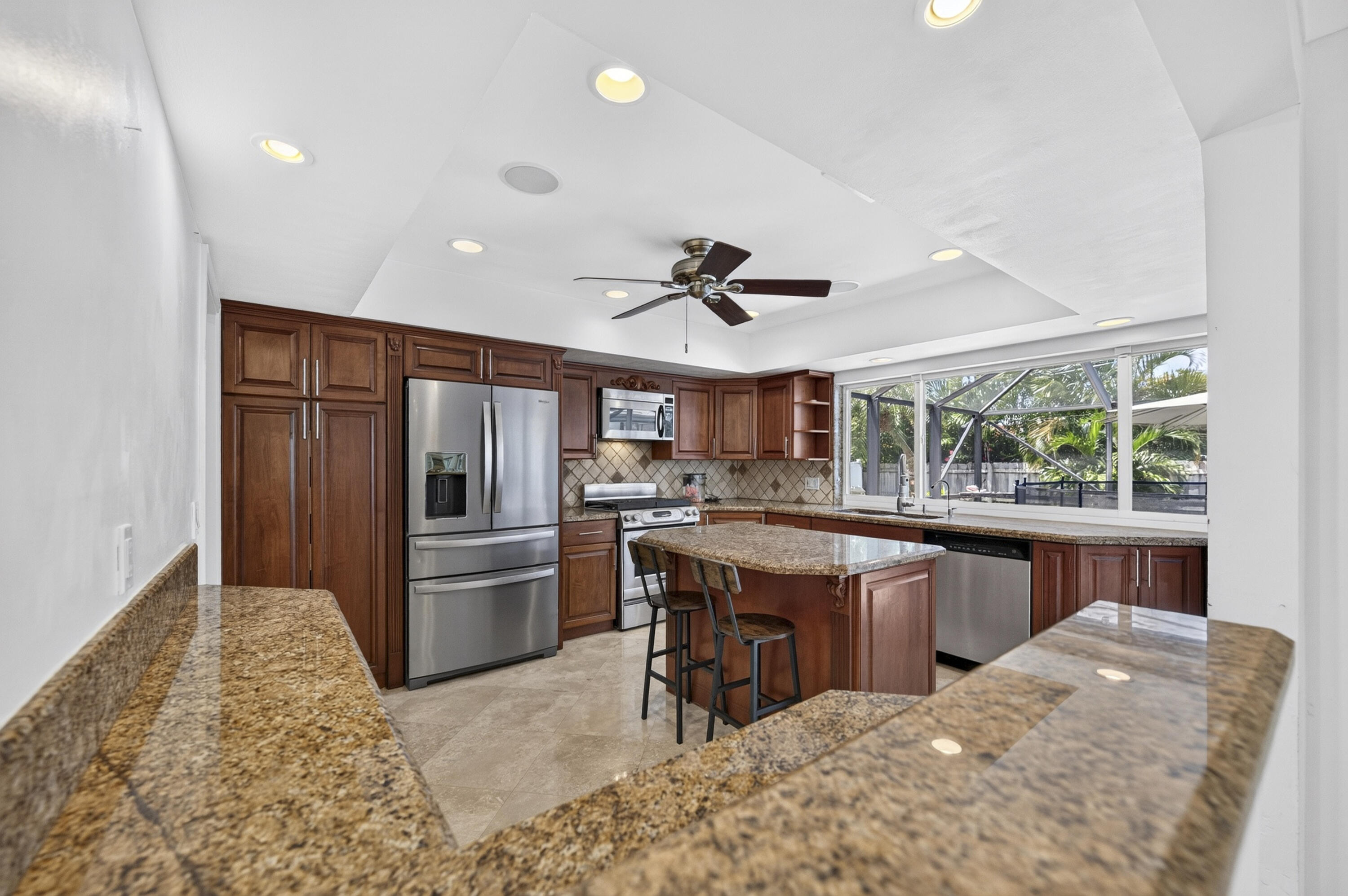 GOLF ESTATES - Residential
