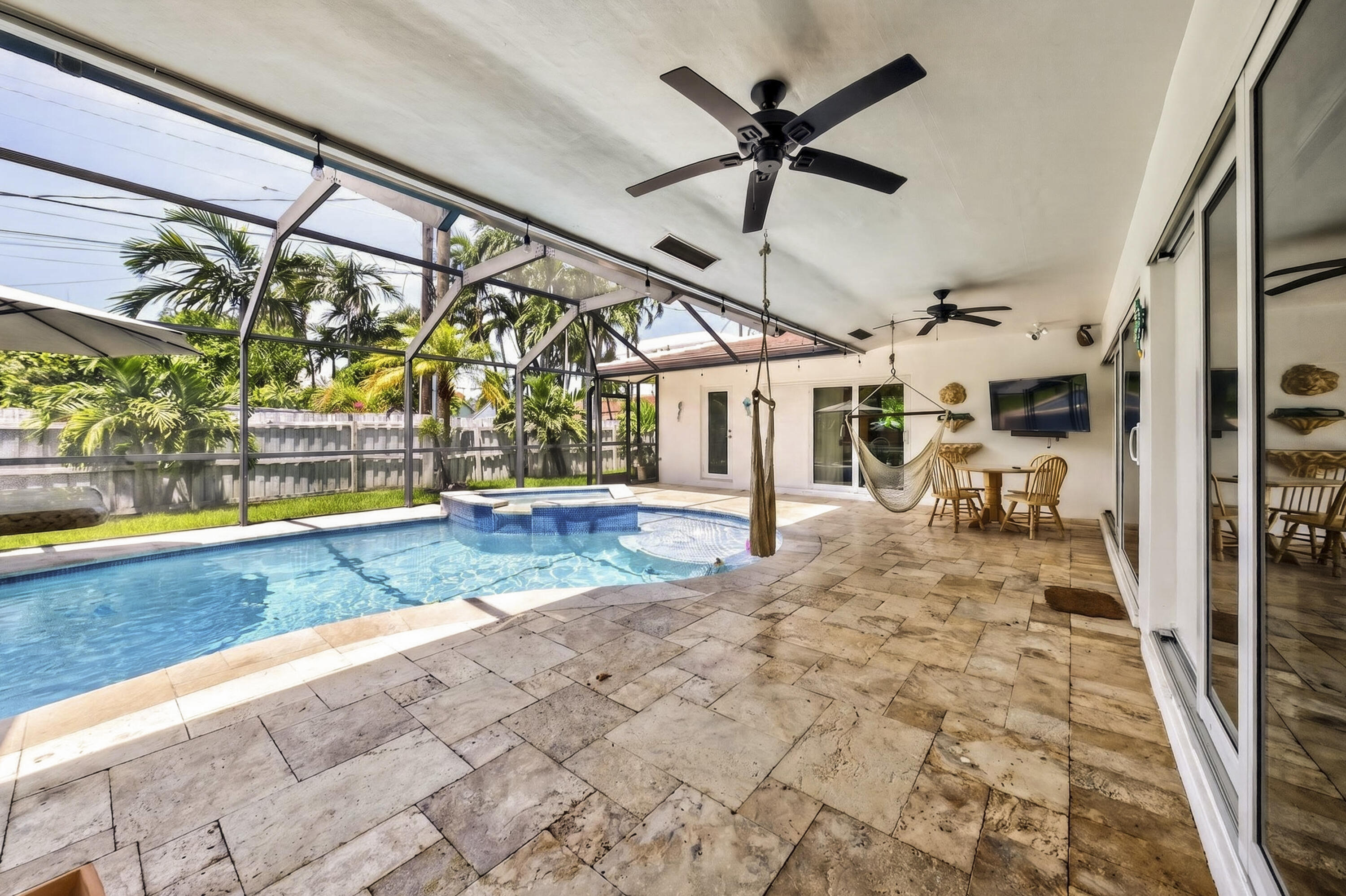 GOLF ESTATES - Residential