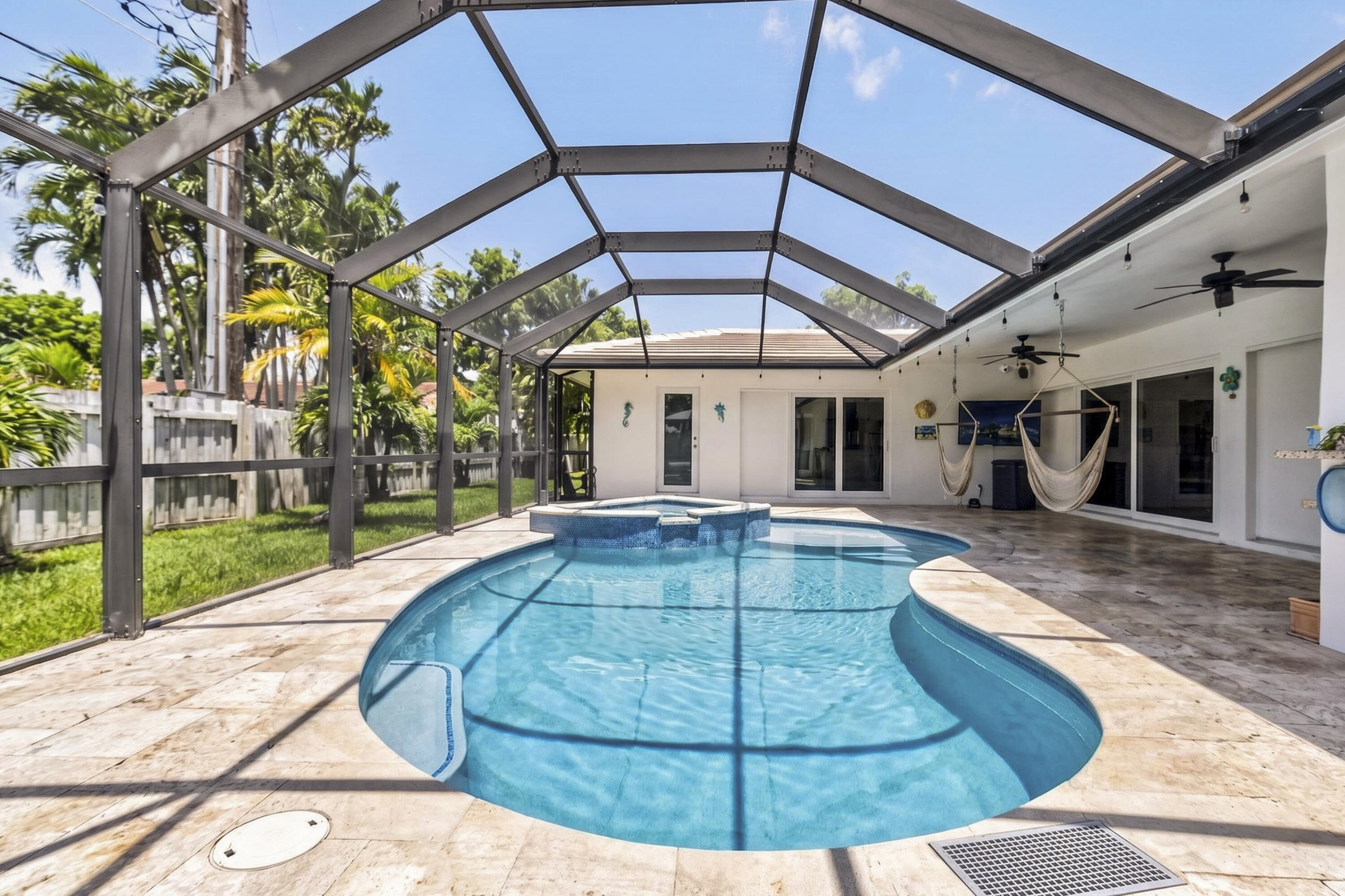 GOLF ESTATES - Residential