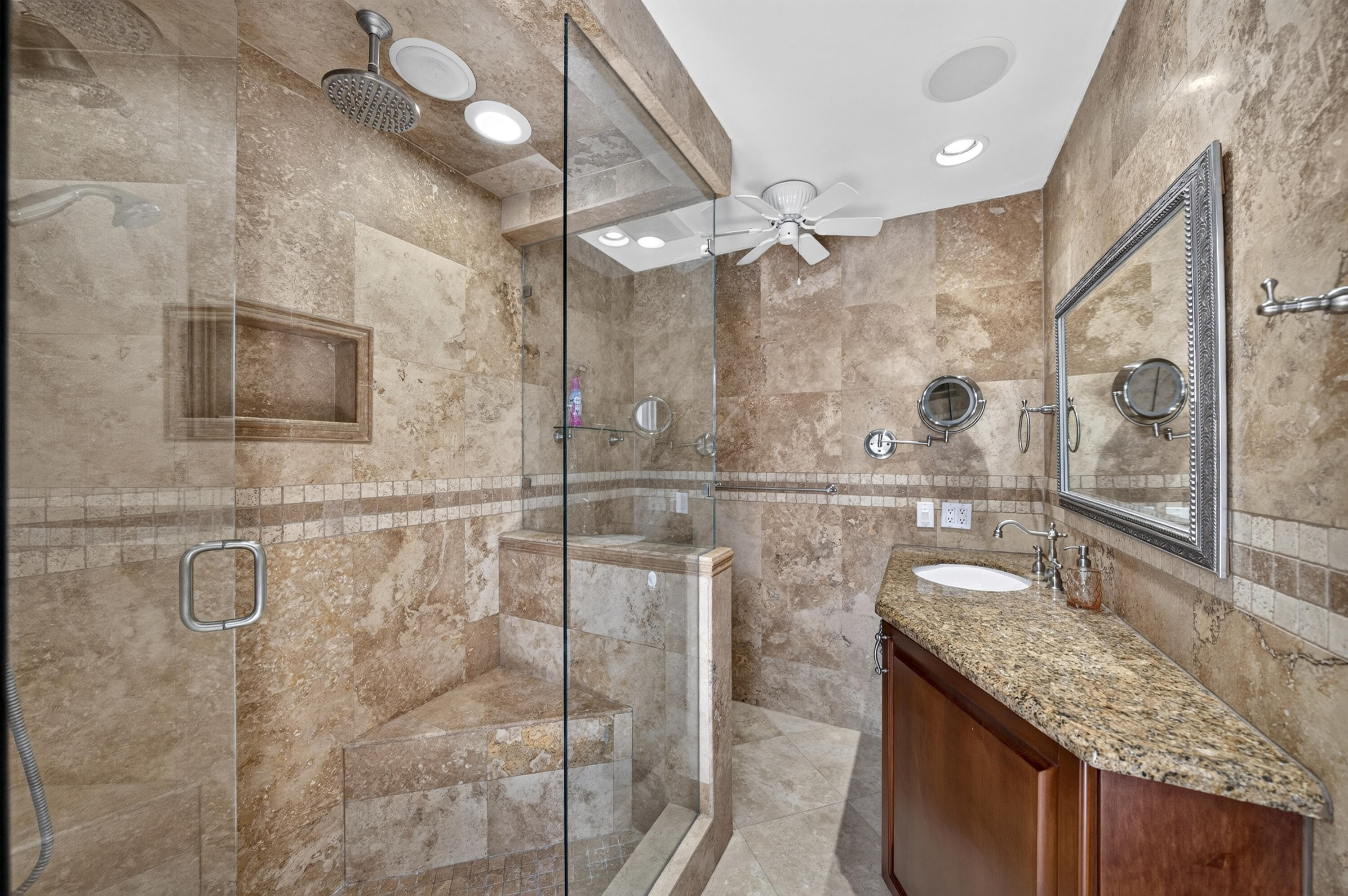 GOLF ESTATES - Residential