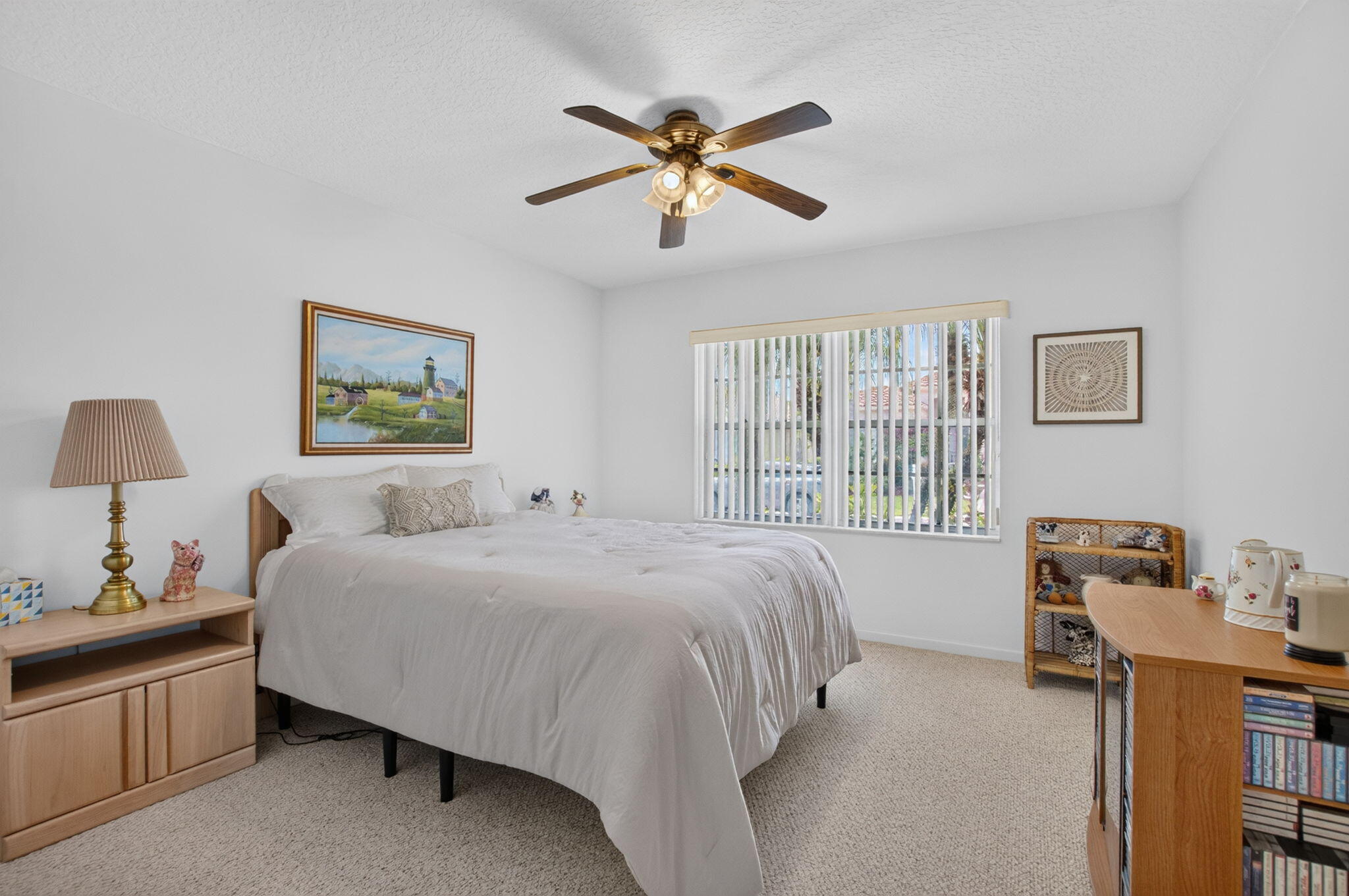CASCADE LAKES - Residential