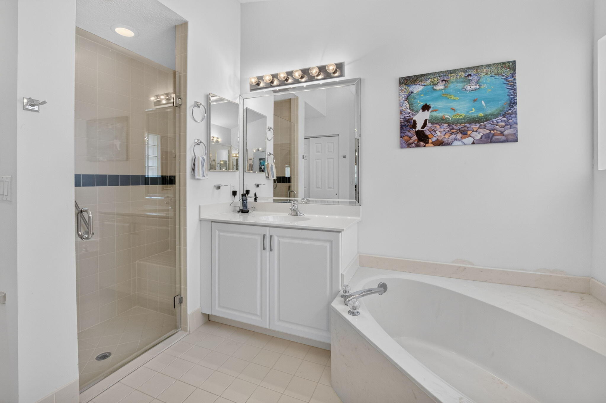 CASCADE LAKES - Residential