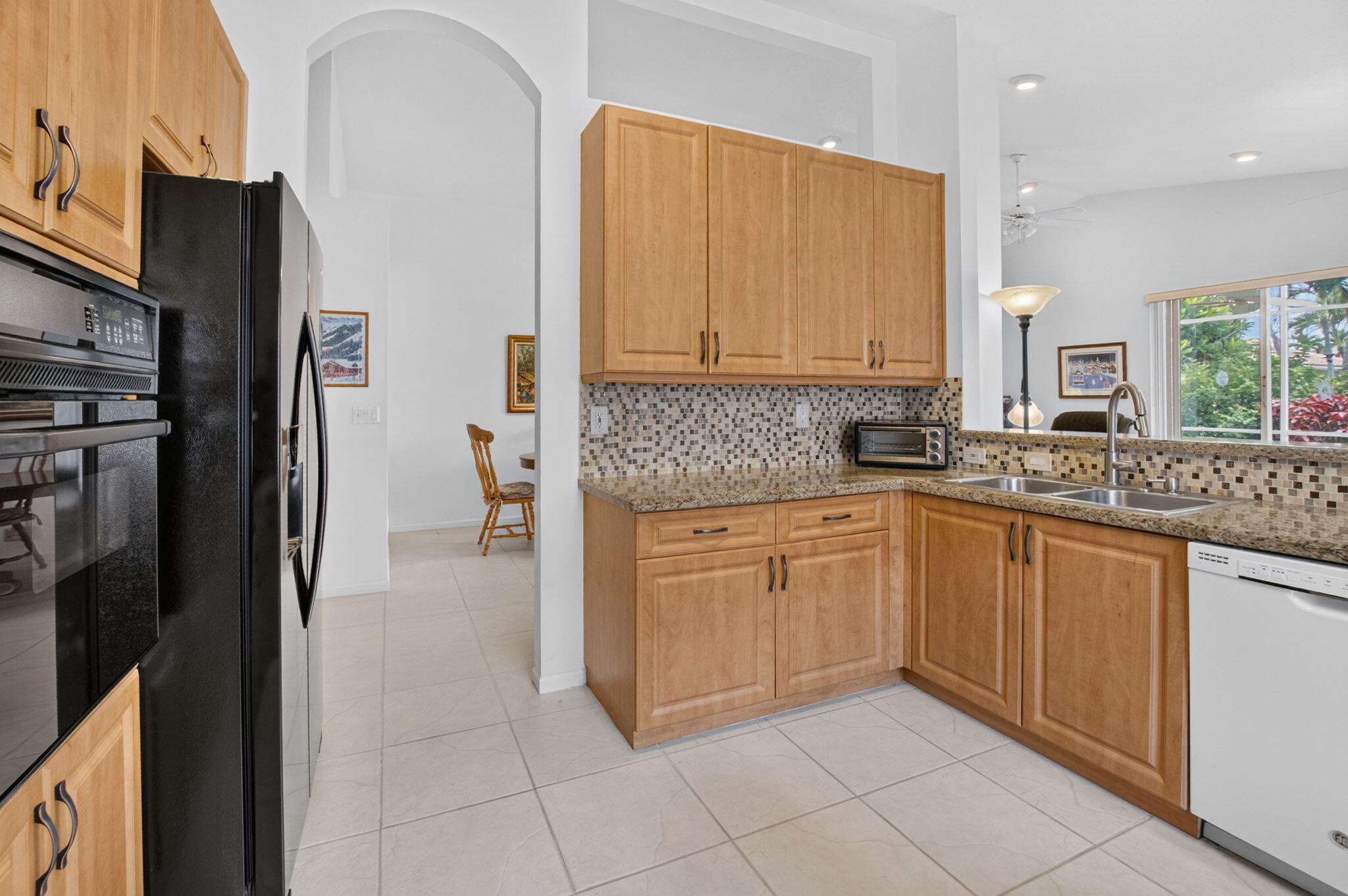 CASCADE LAKES - Residential