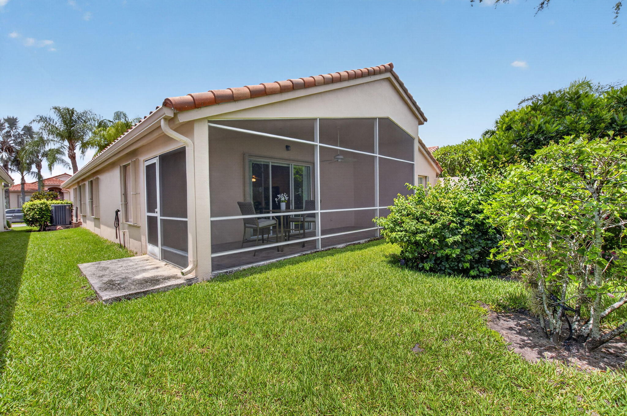 CASCADE LAKES - Residential