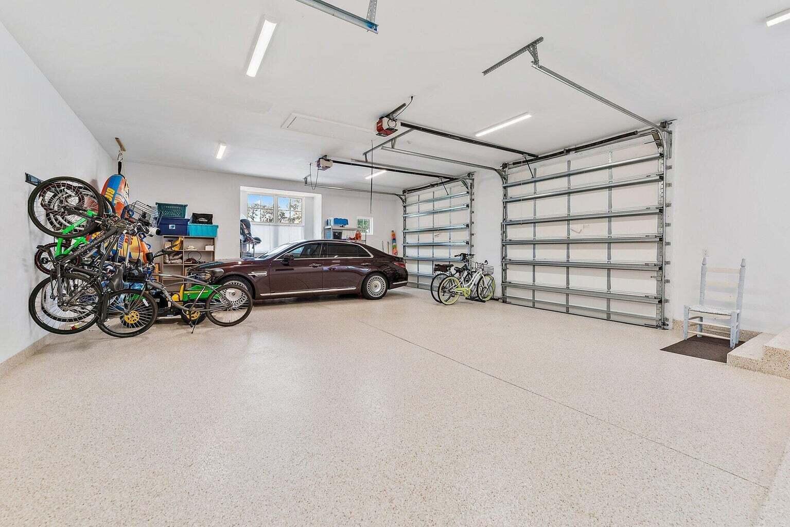 S/D OF 35-40-42, GOV LTS 2, 3 & 4 IN - Residential