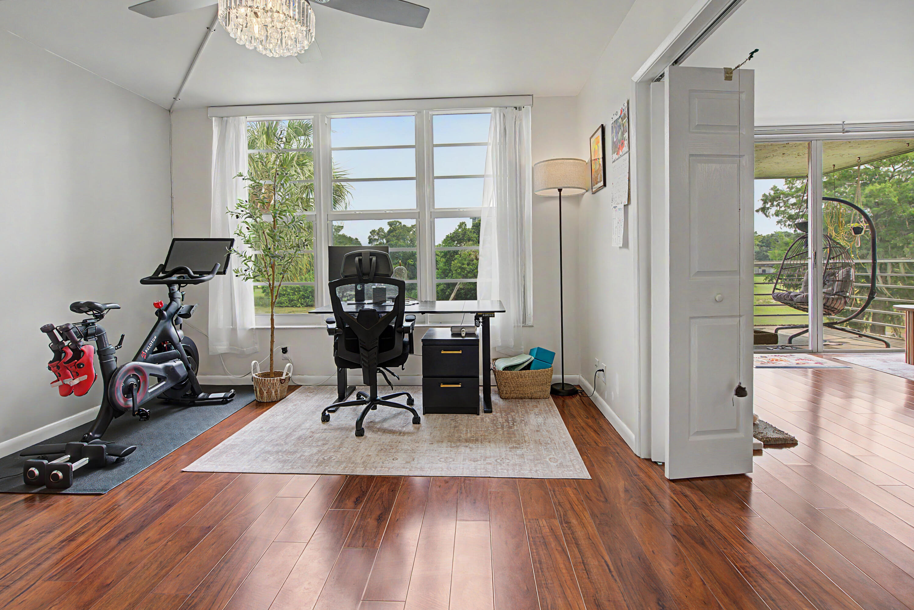 NO 77 PALM-AIRE COUNTRY CLUB - Residential