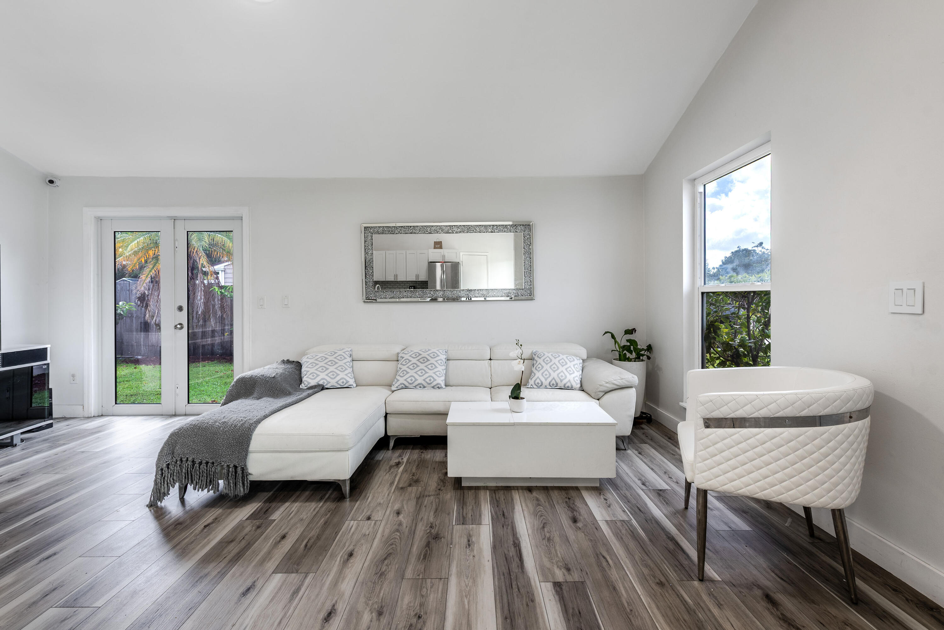 COUNTERPOINT ESTATES 6 - Residential
