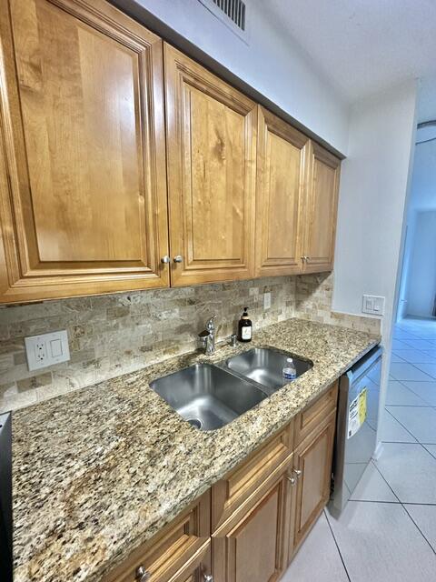 BOYNTON LANDINGS CONDO - Residential