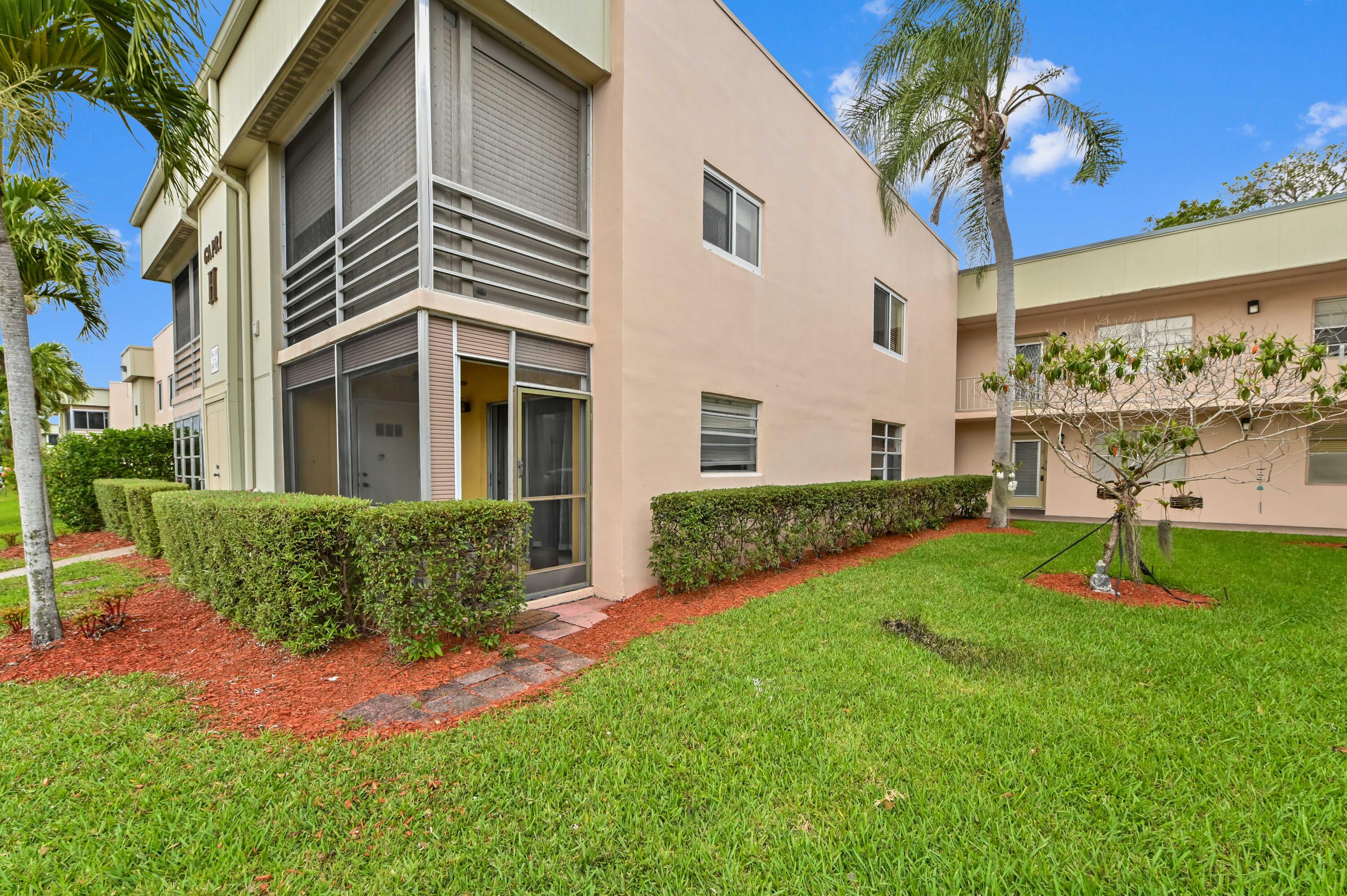 KINGS POINT CAPRI - Residential