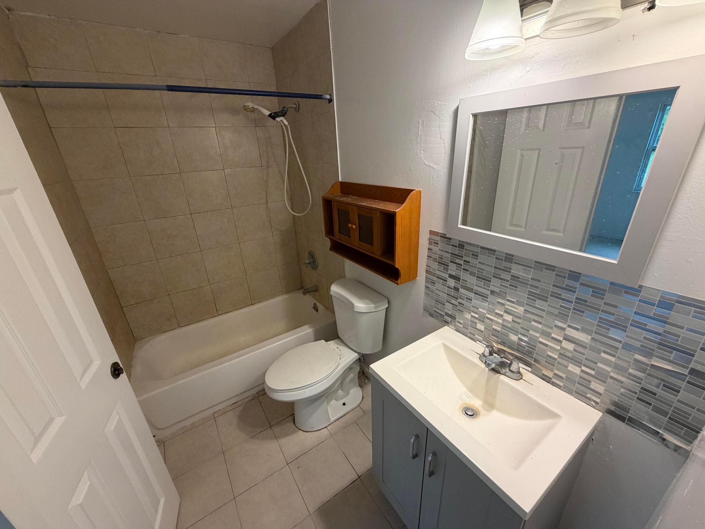 LAKEWOOD PARK UNIT 12A - Residential Lease