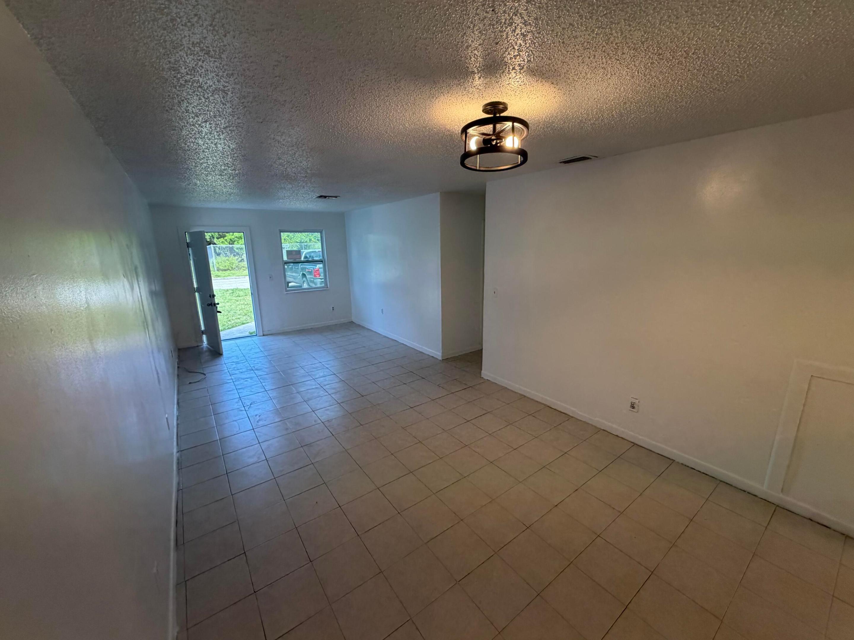 LAKEWOOD PARK UNIT 12A - Residential Lease