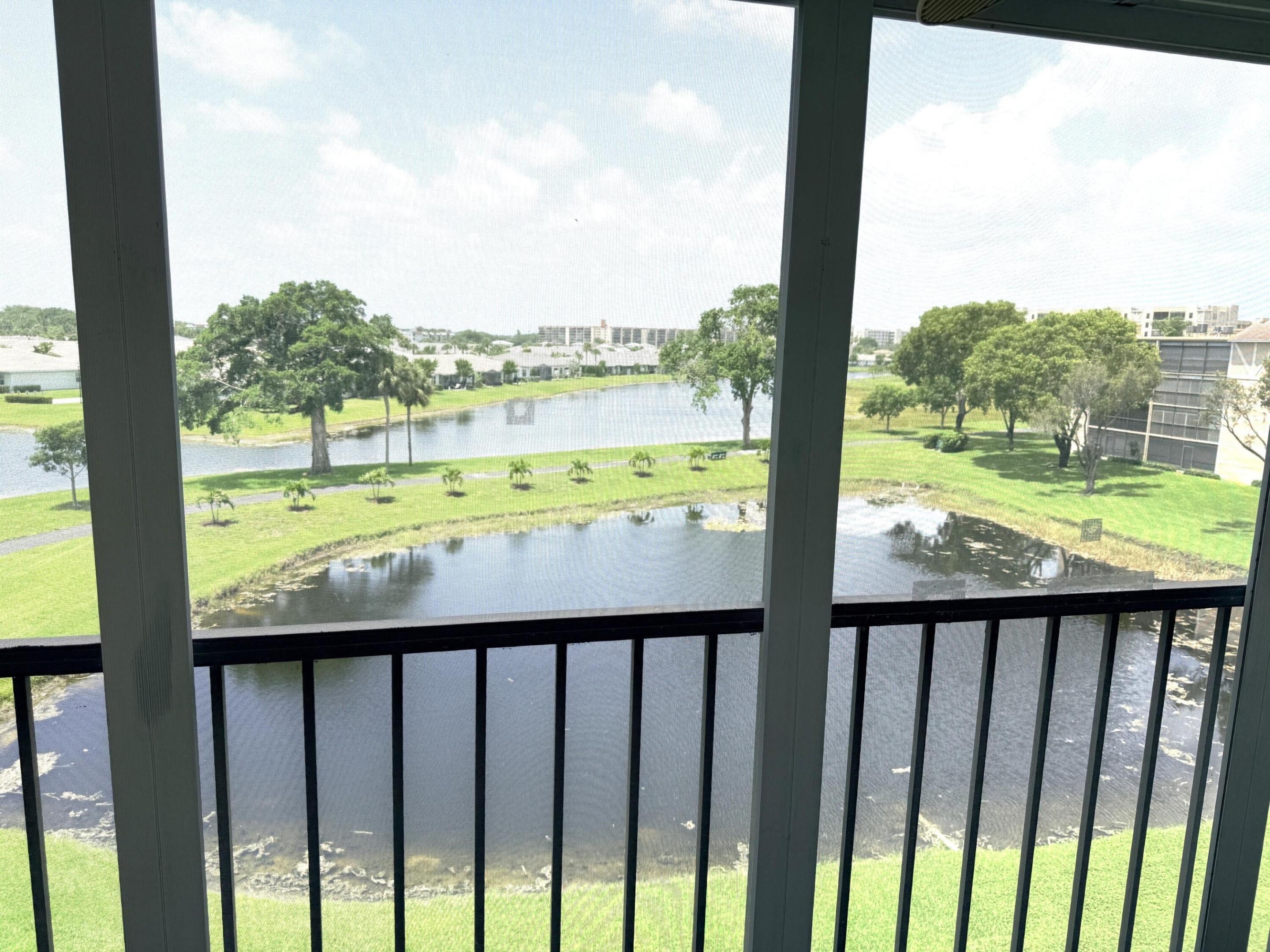 HUNTINGTON LAKES SEC THREE CONDOS - Residential Lease