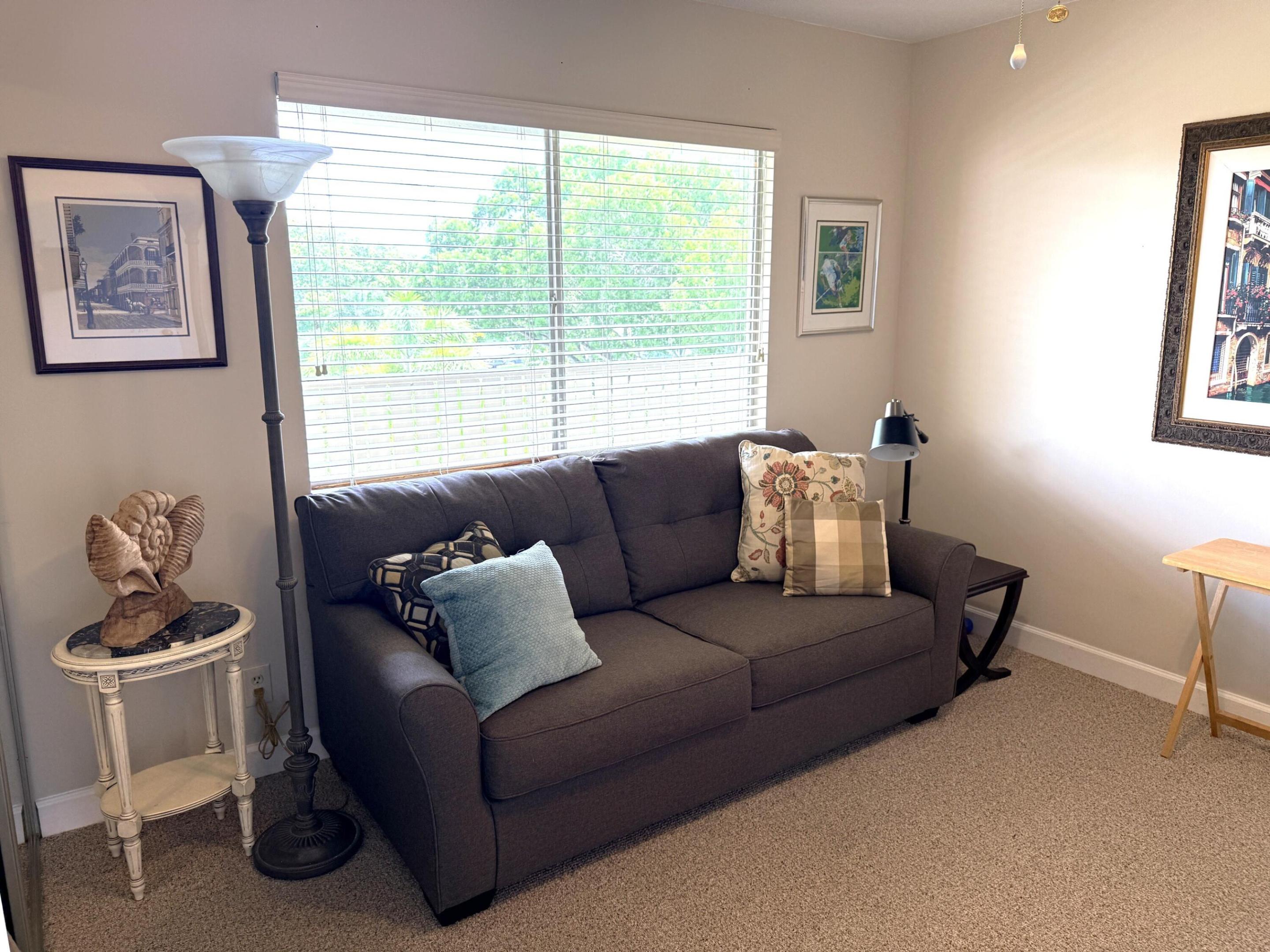 HUNTINGTON LAKES SEC THREE CONDOS - Residential Lease