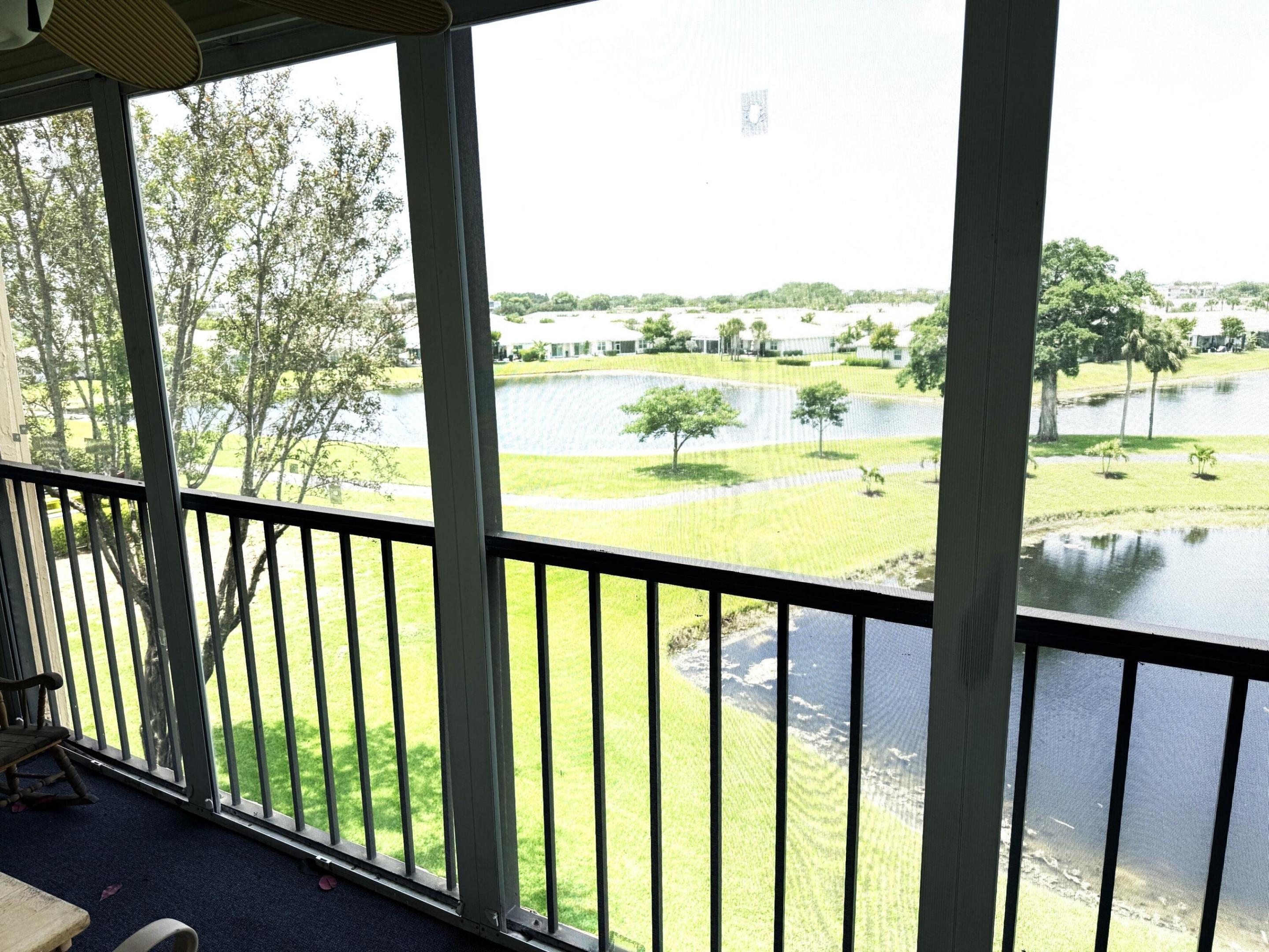 HUNTINGTON LAKES SEC THREE CONDOS - Residential Lease