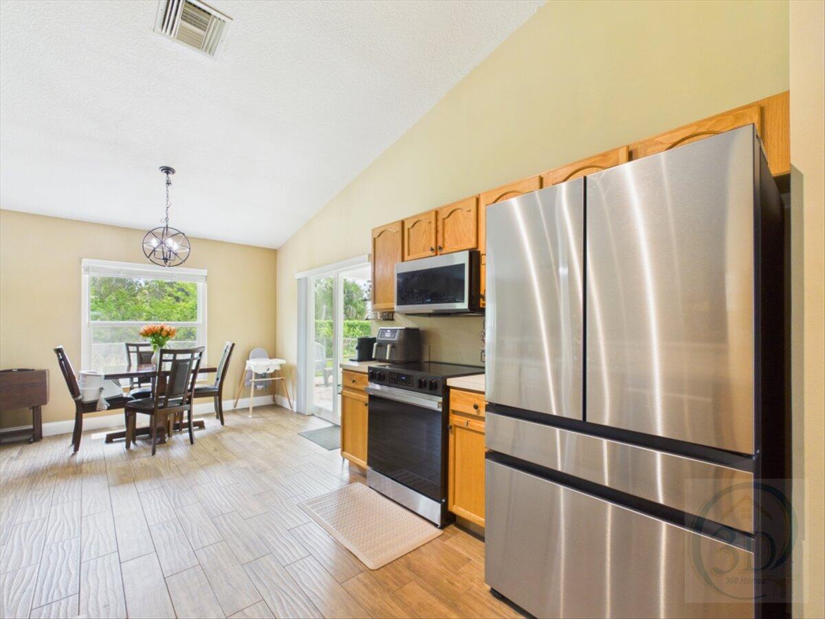 PORT ST LUCIE SECTION 12 - Residential Lease