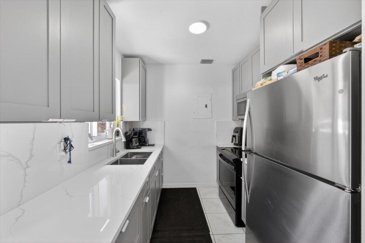 BELFORD-CARR SUB - Residential