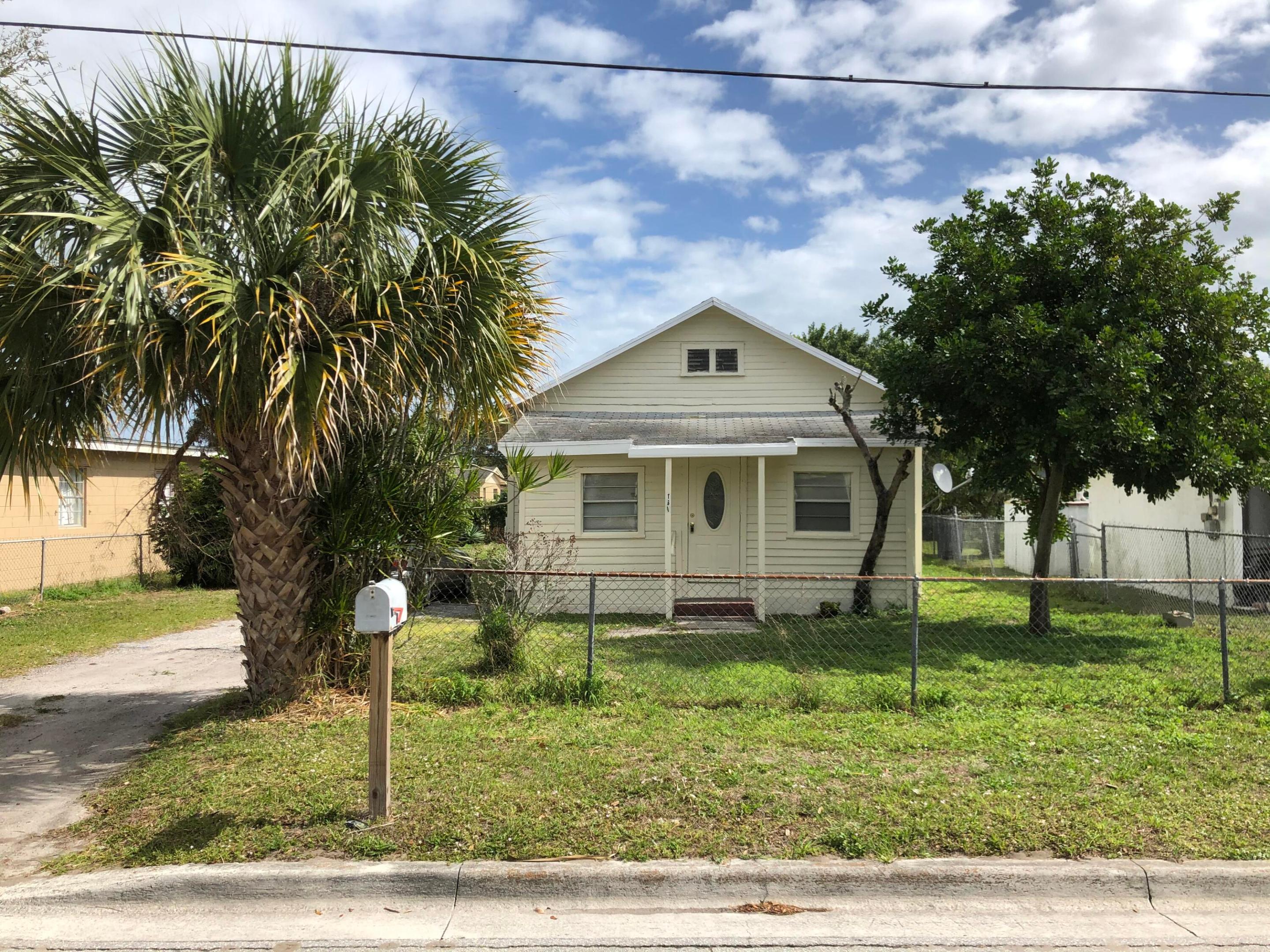 IRENE PLAZA - Residential
