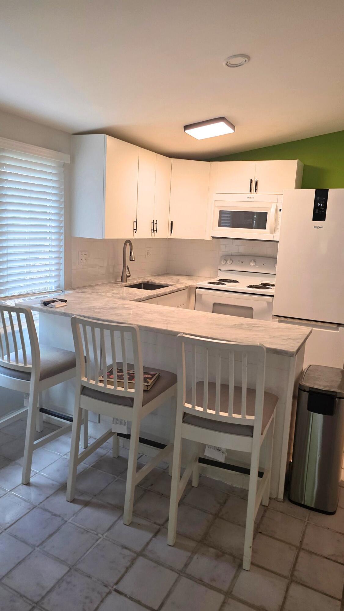 RIVER RIDGE - Residential Lease