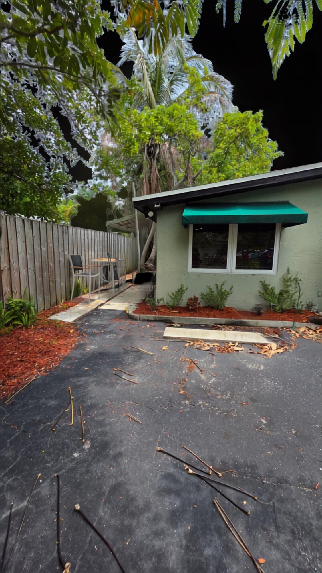 RIVER RIDGE - Residential Lease
