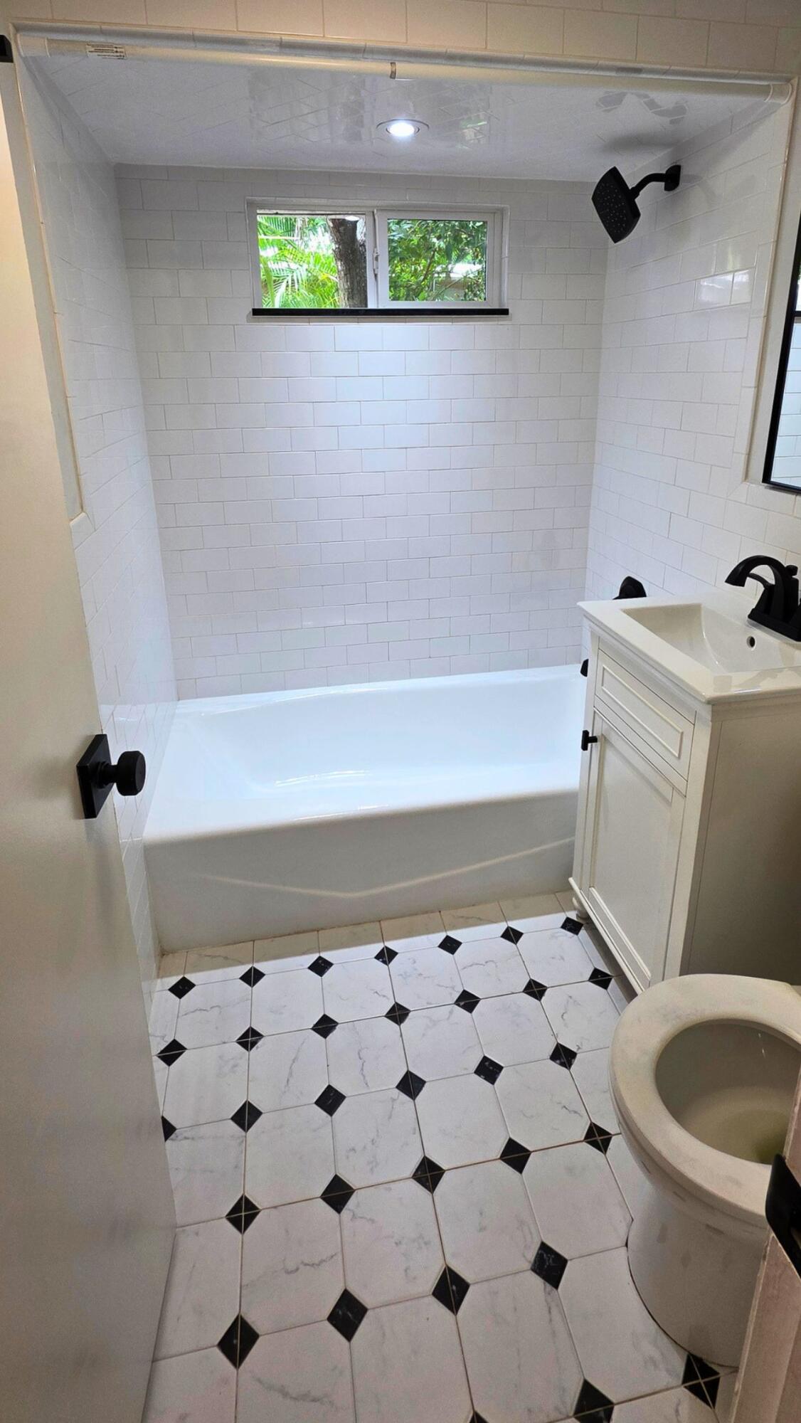 RIVER RIDGE - Residential Lease