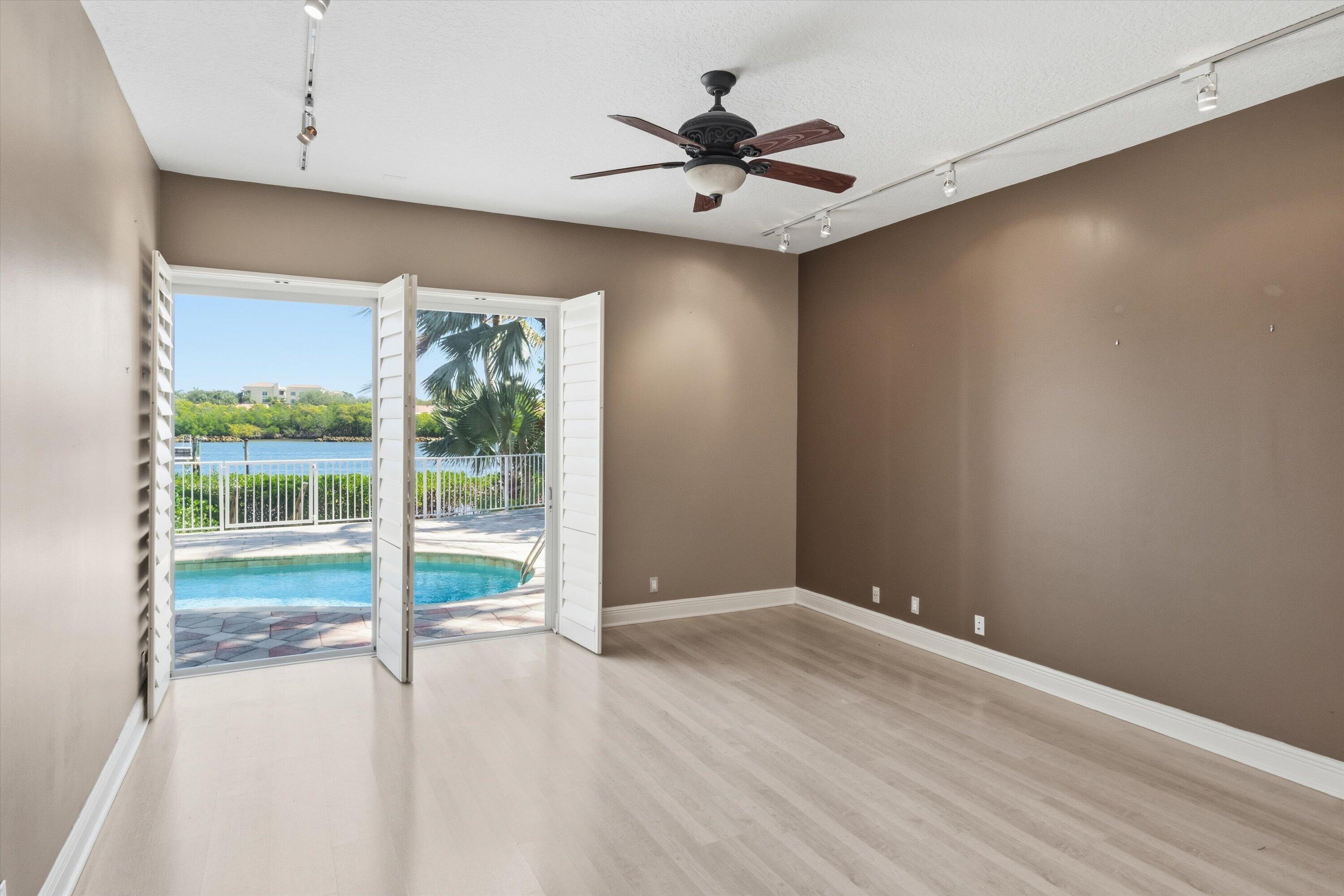 CASSEEKEY ISLAND AT JONATHANS LANDING - Residential