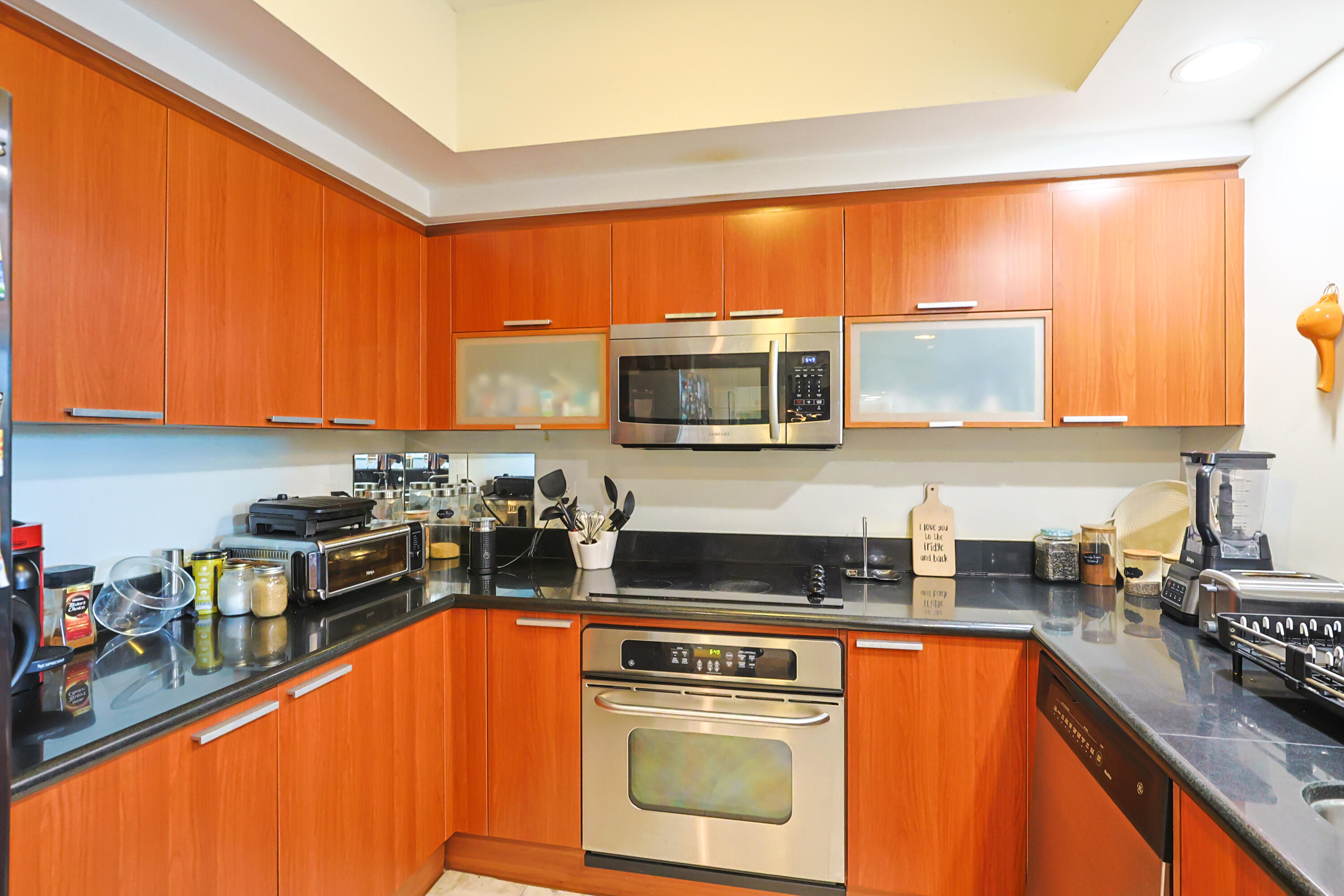 THE OAKS I CONDO - Residential