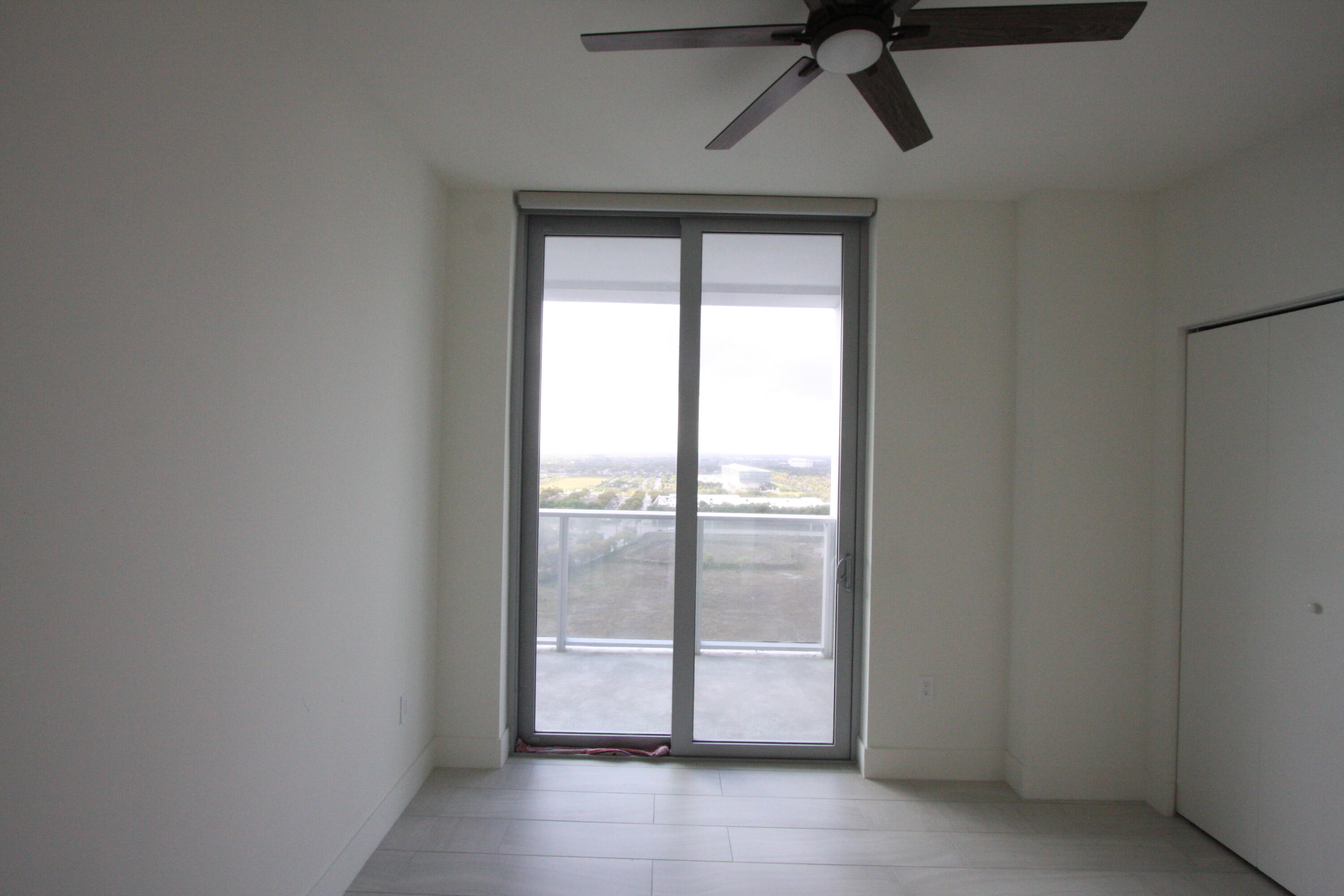 METROPICA NORTH TOWER ONE - Residential