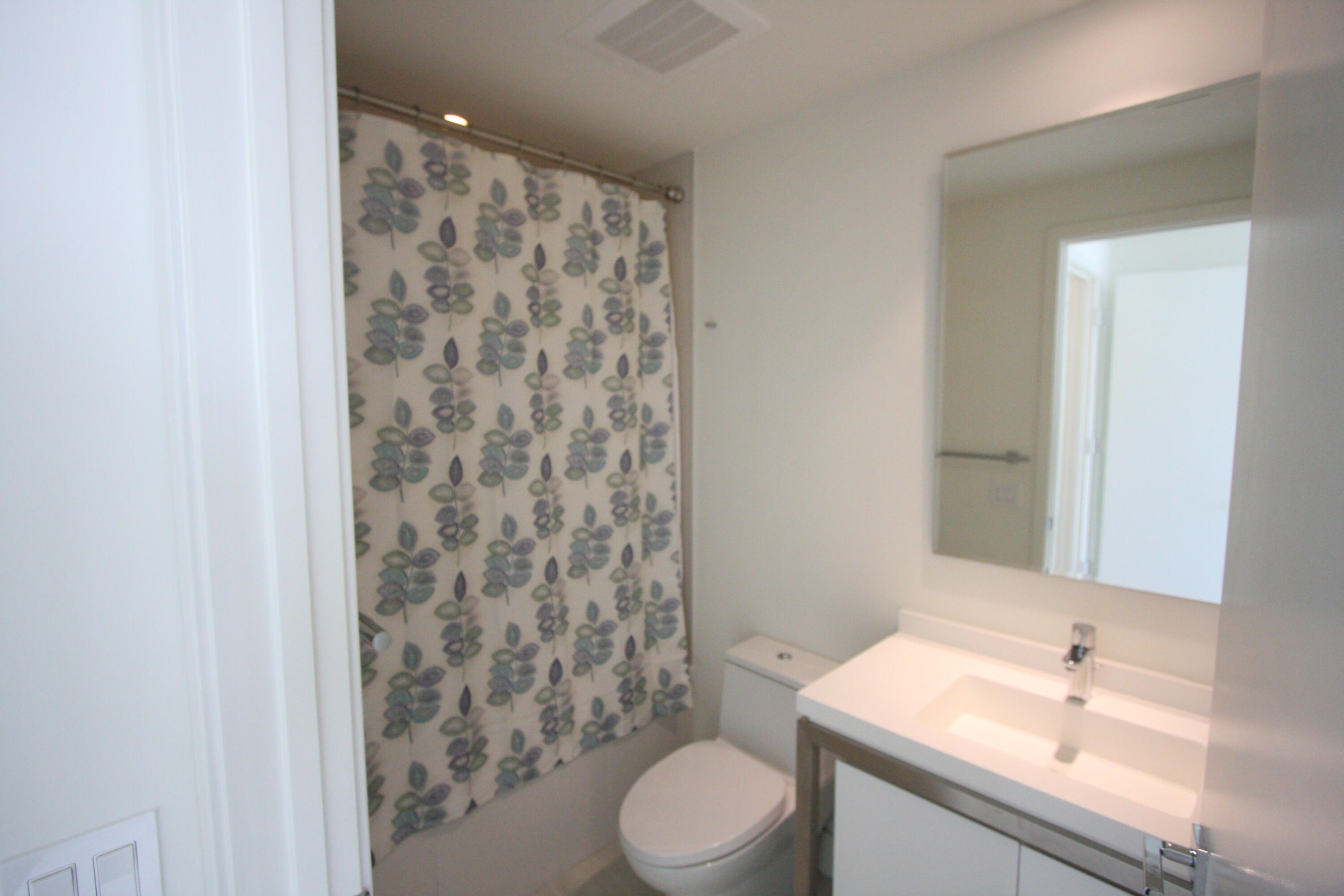 METROPICA NORTH TOWER ONE - Residential